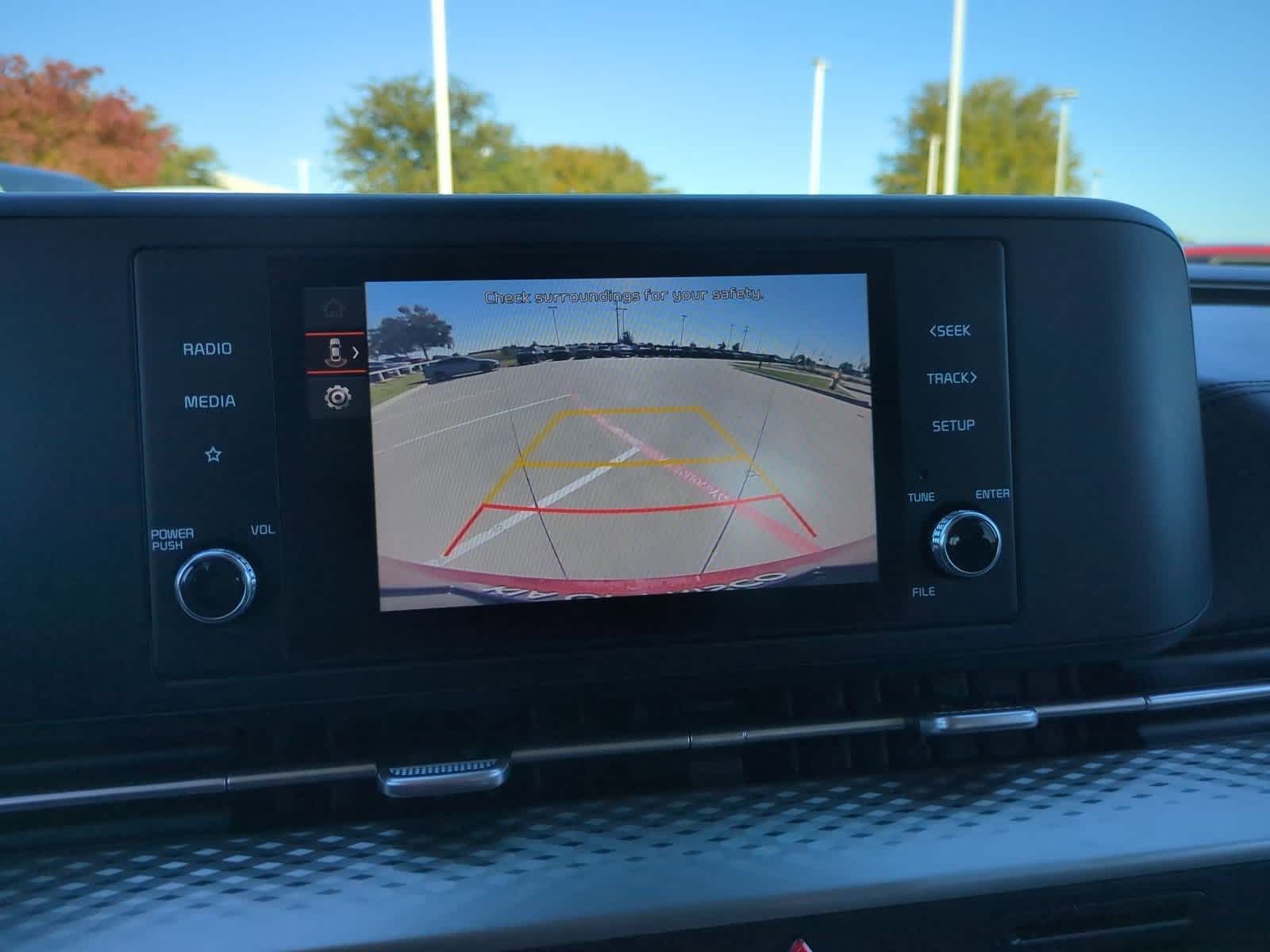 Thumbnail: 2024 Kia Carnival - 27