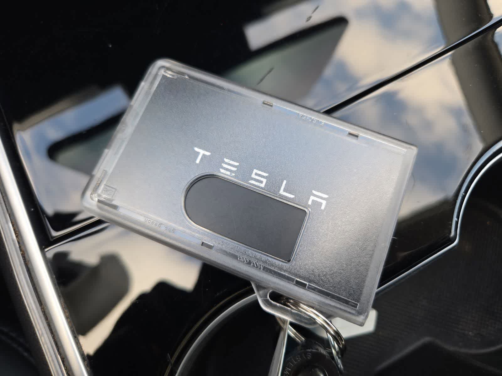 Thumbnail: 2018 Tesla Model 3 - 31