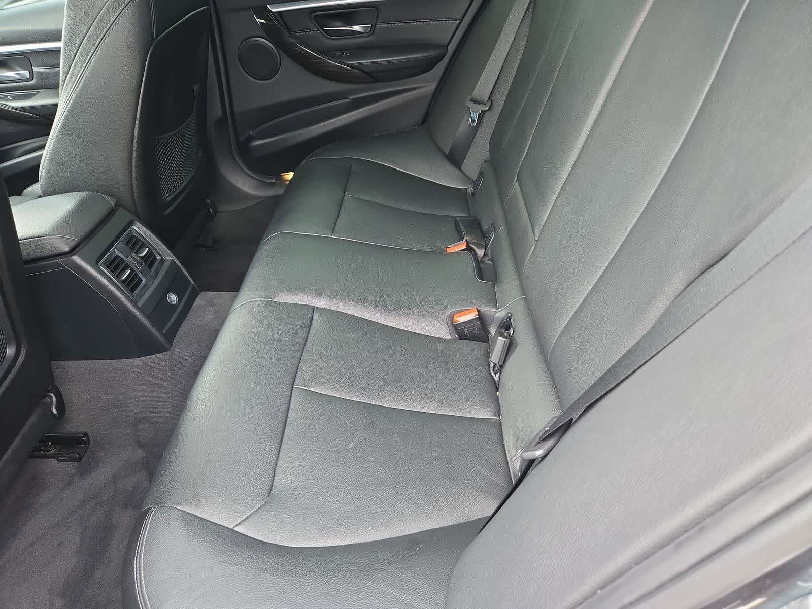 Thumbnail: 2016 BMW 3 Series - 19