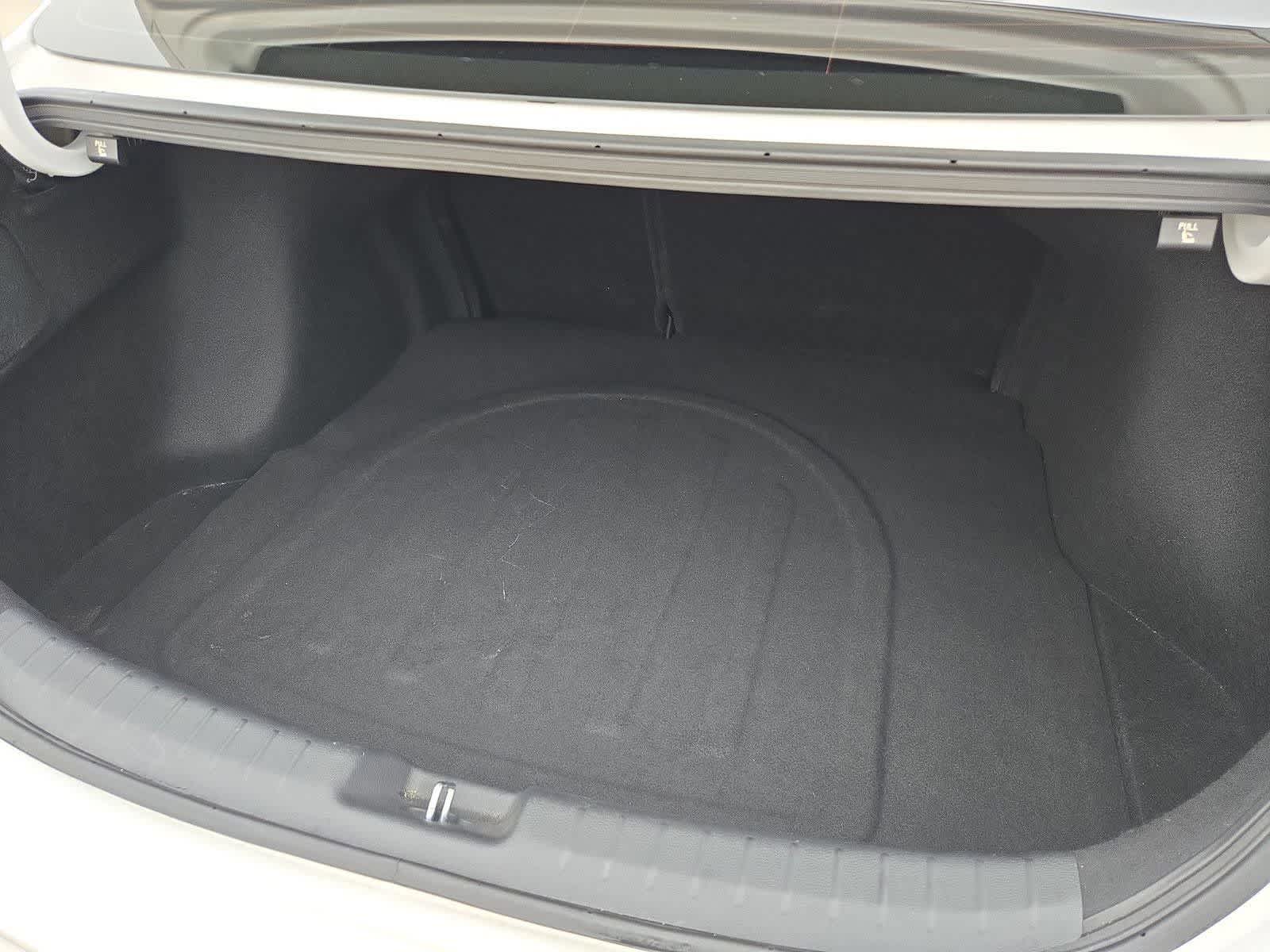 Thumbnail: 2023 Kia Forte - 32