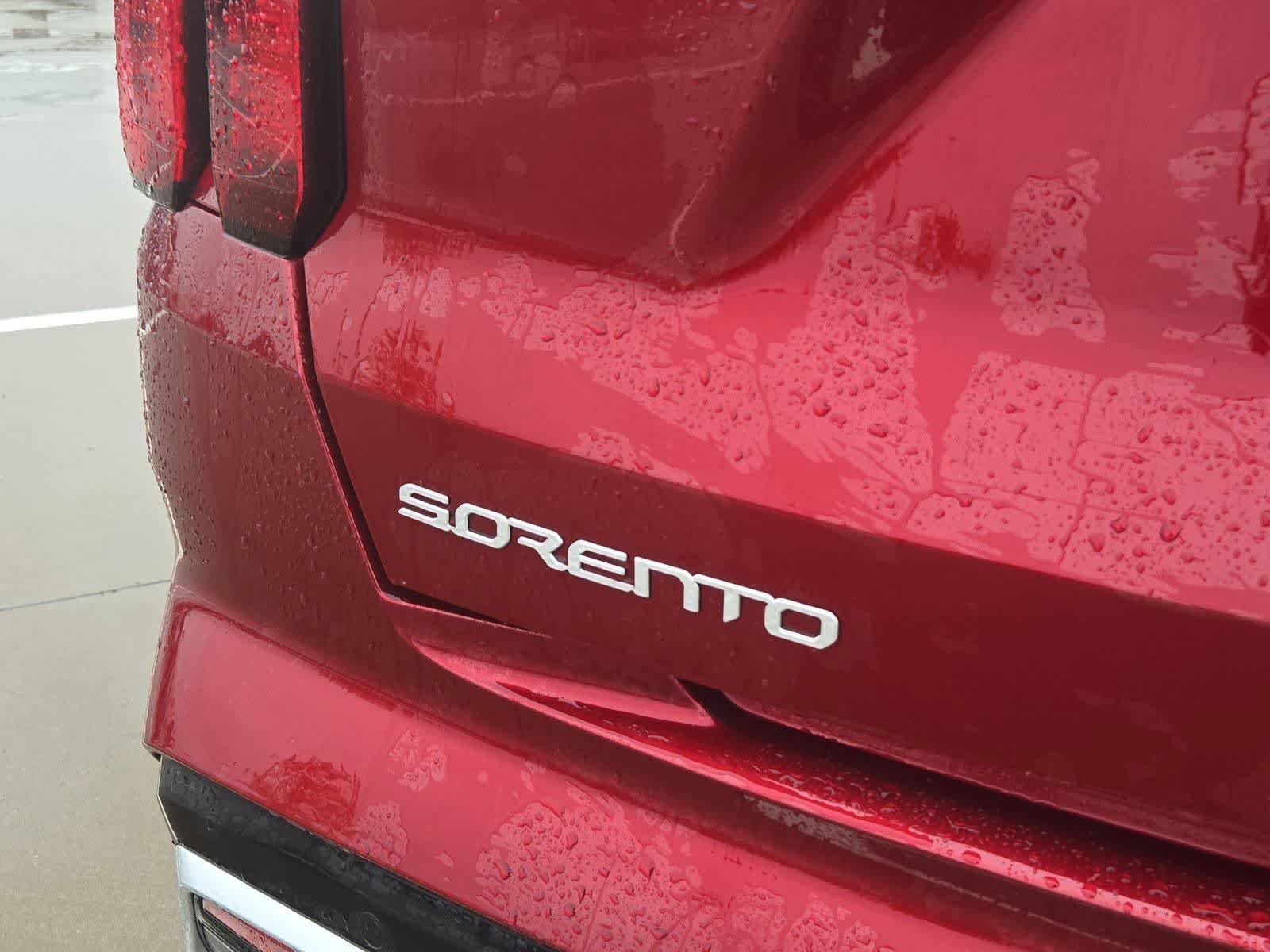 Thumbnail: 2023 Kia Sorento - 11