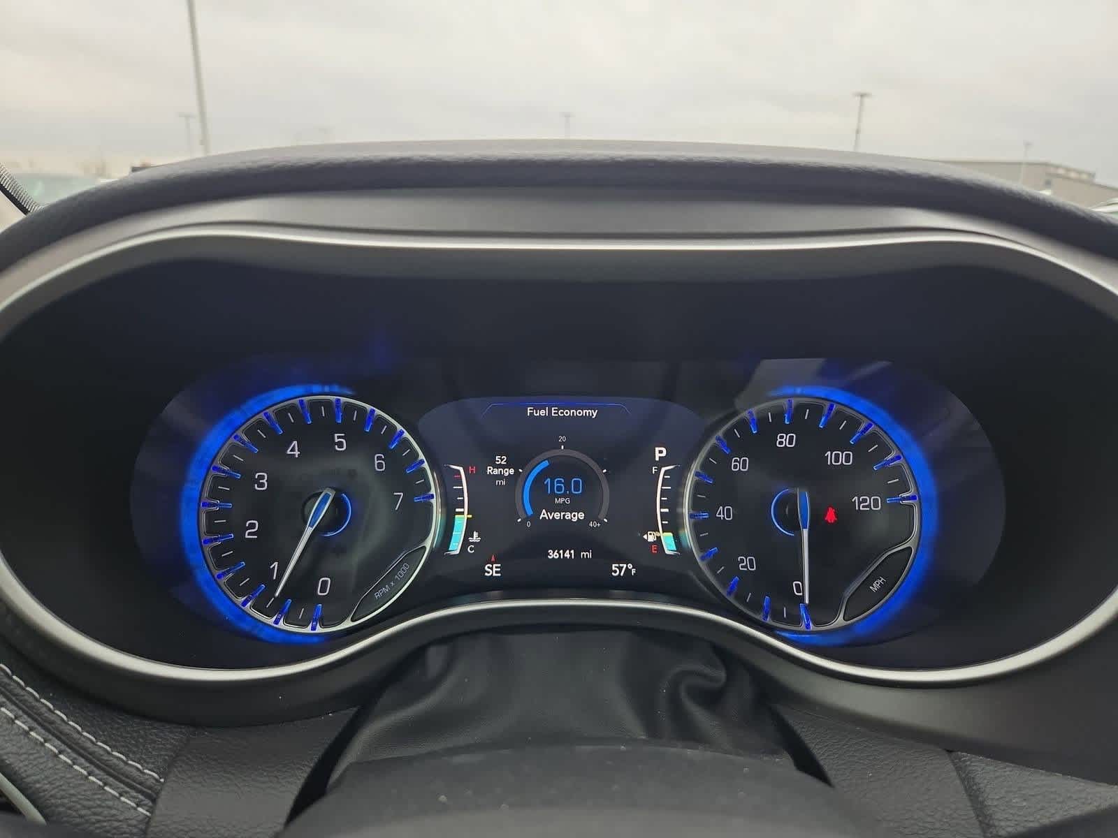 Thumbnail: 2023 Chrysler Pacifica - 31