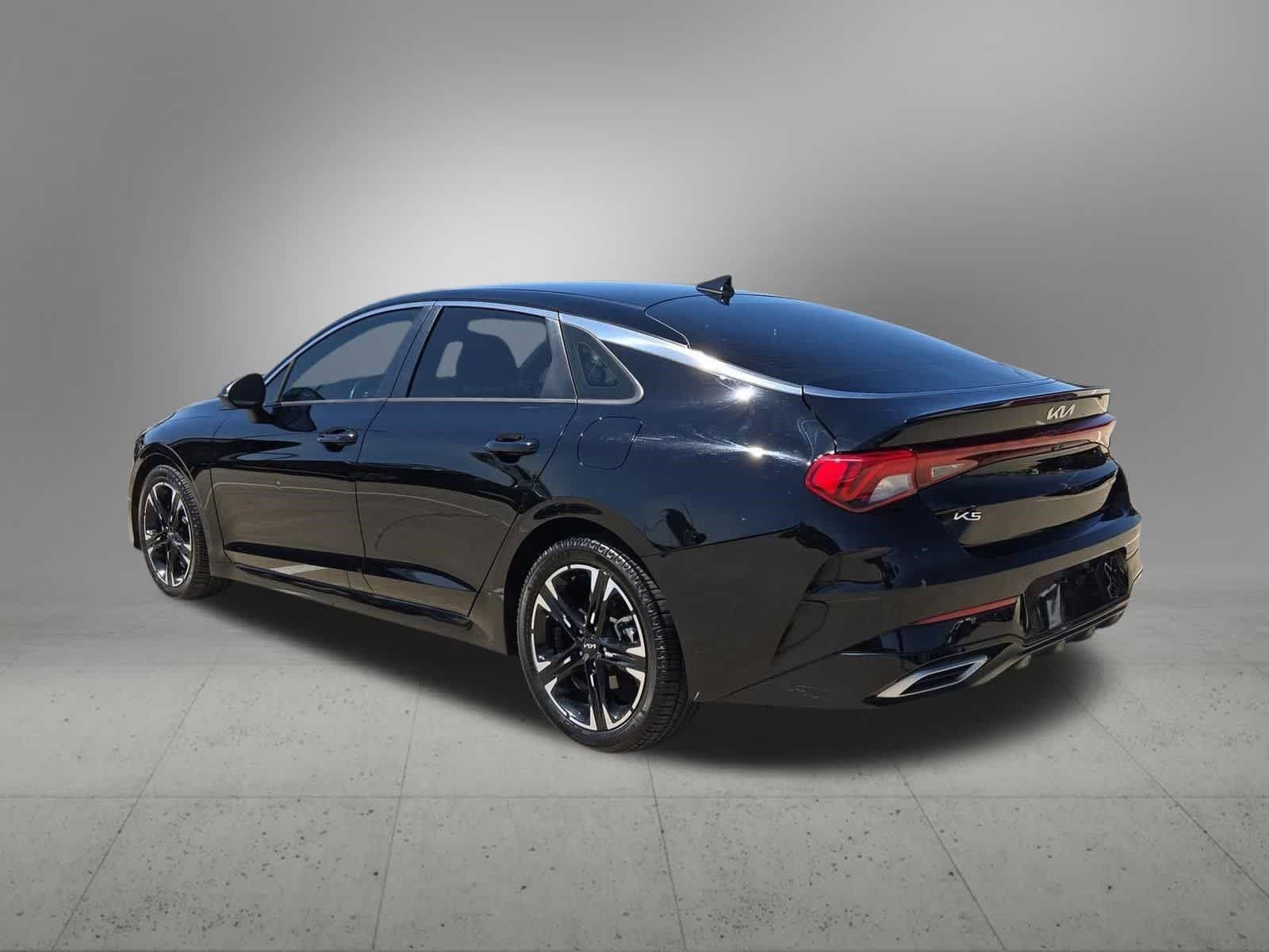 Thumbnail: 2023 Kia K5 - 4