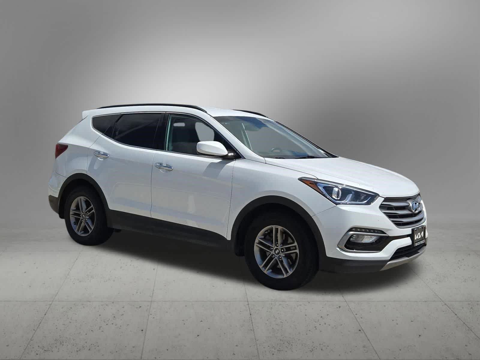 Thumbnail: 2017 Hyundai Santa Fe - 7
