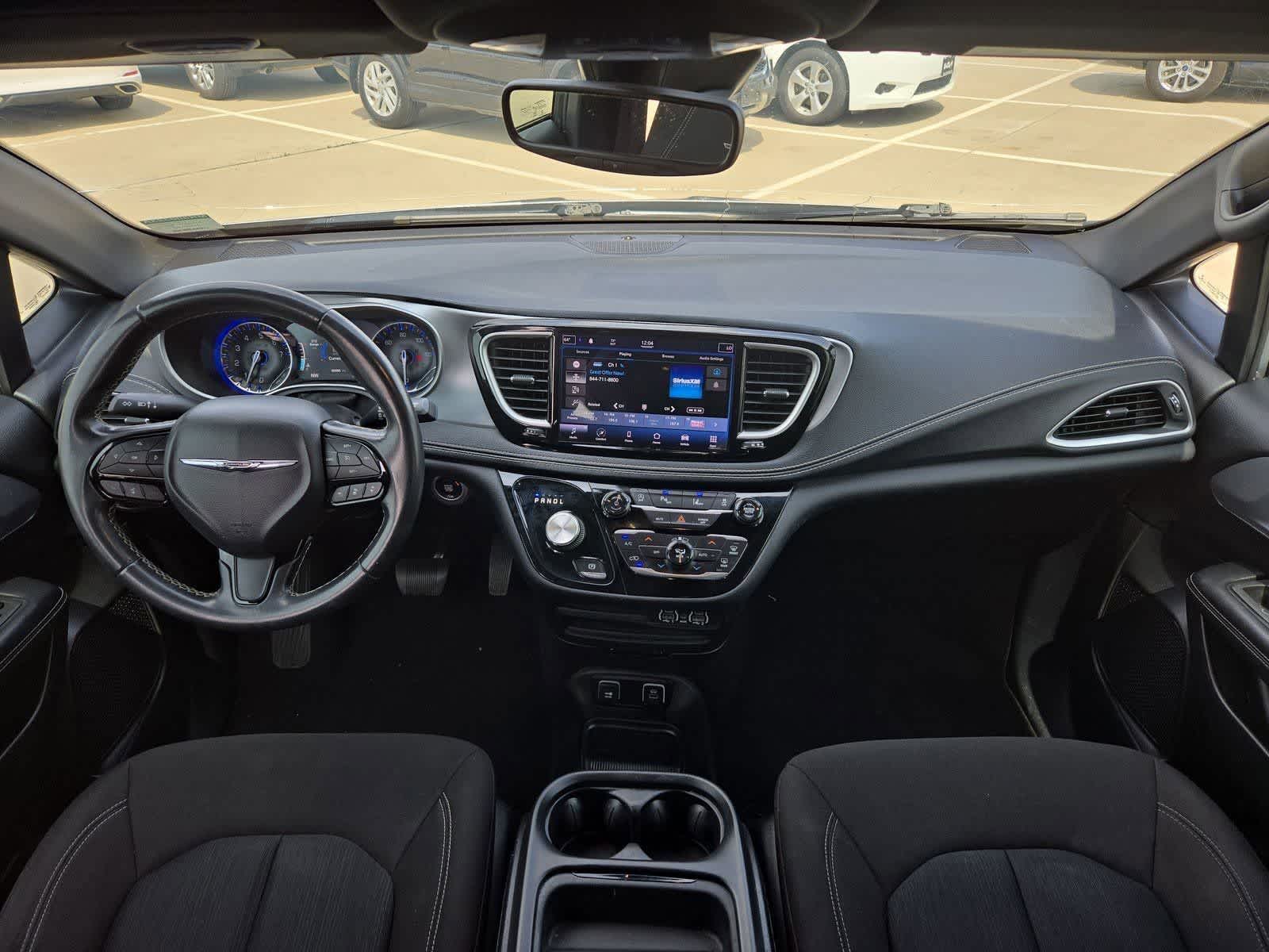 Thumbnail: 2021 Chrysler Pacifica - 13