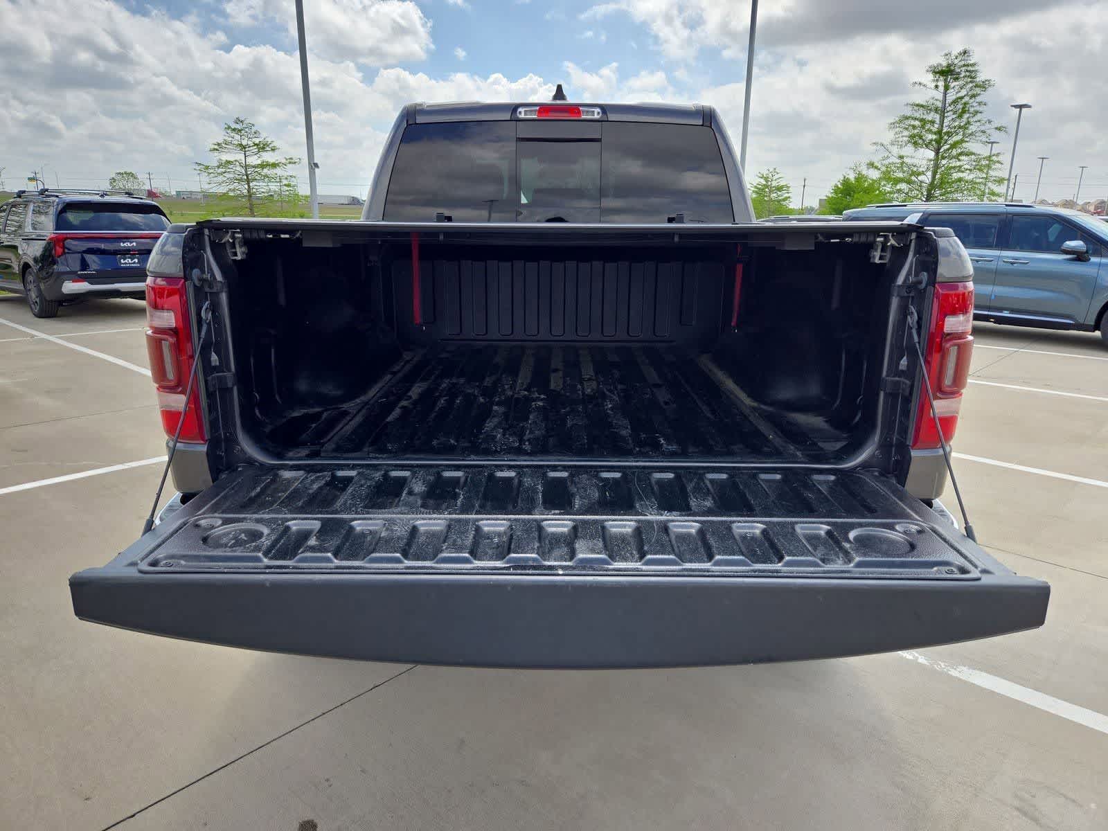 Thumbnail: 2020 RAM 1500 - 32