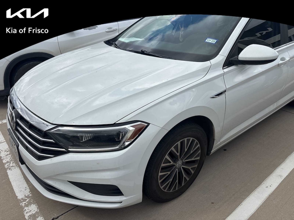 Used 2019 Volkswagen Jetta SEL Sedan