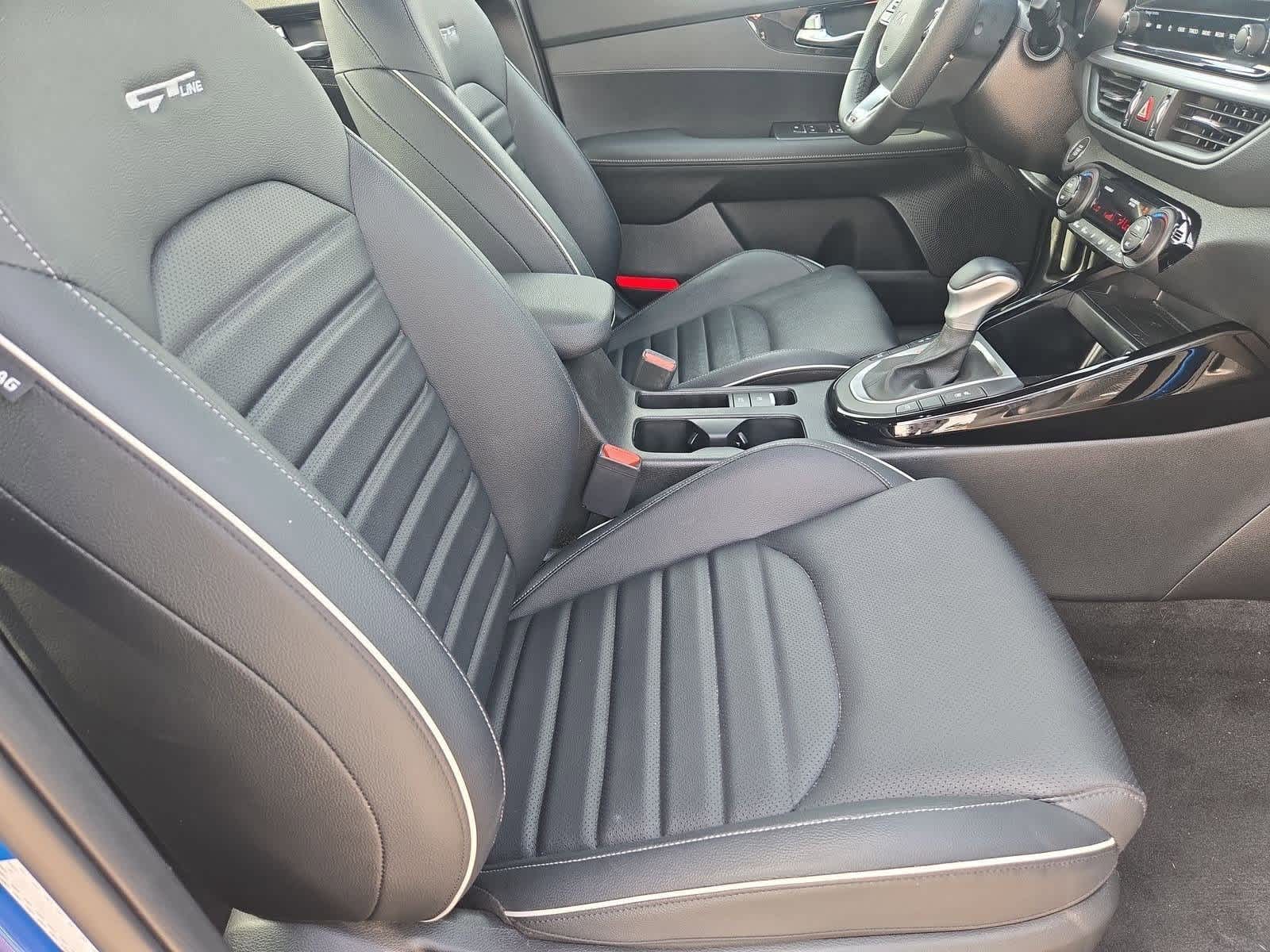 Thumbnail: 2023 Kia Forte - 23