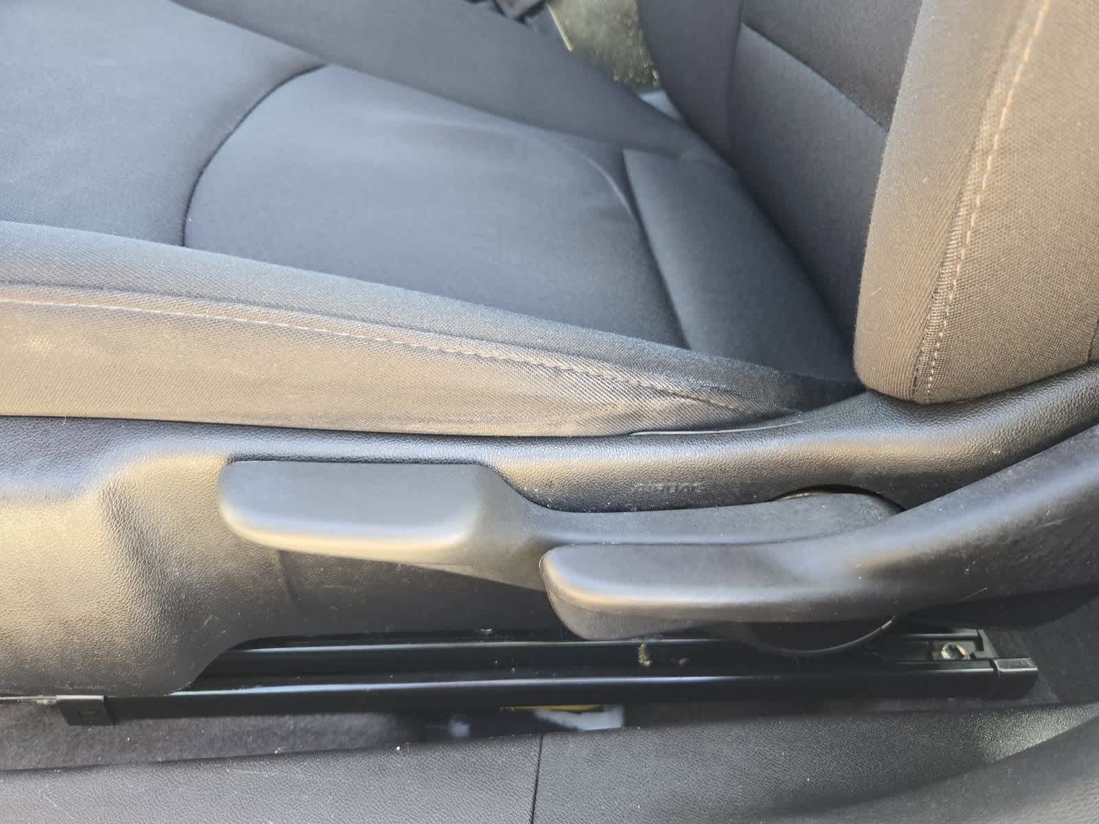 Thumbnail: 2018 Chevrolet Malibu - 16