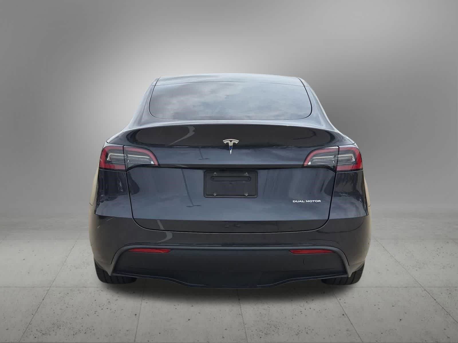 Thumbnail: 2024 Tesla Model Y - 4