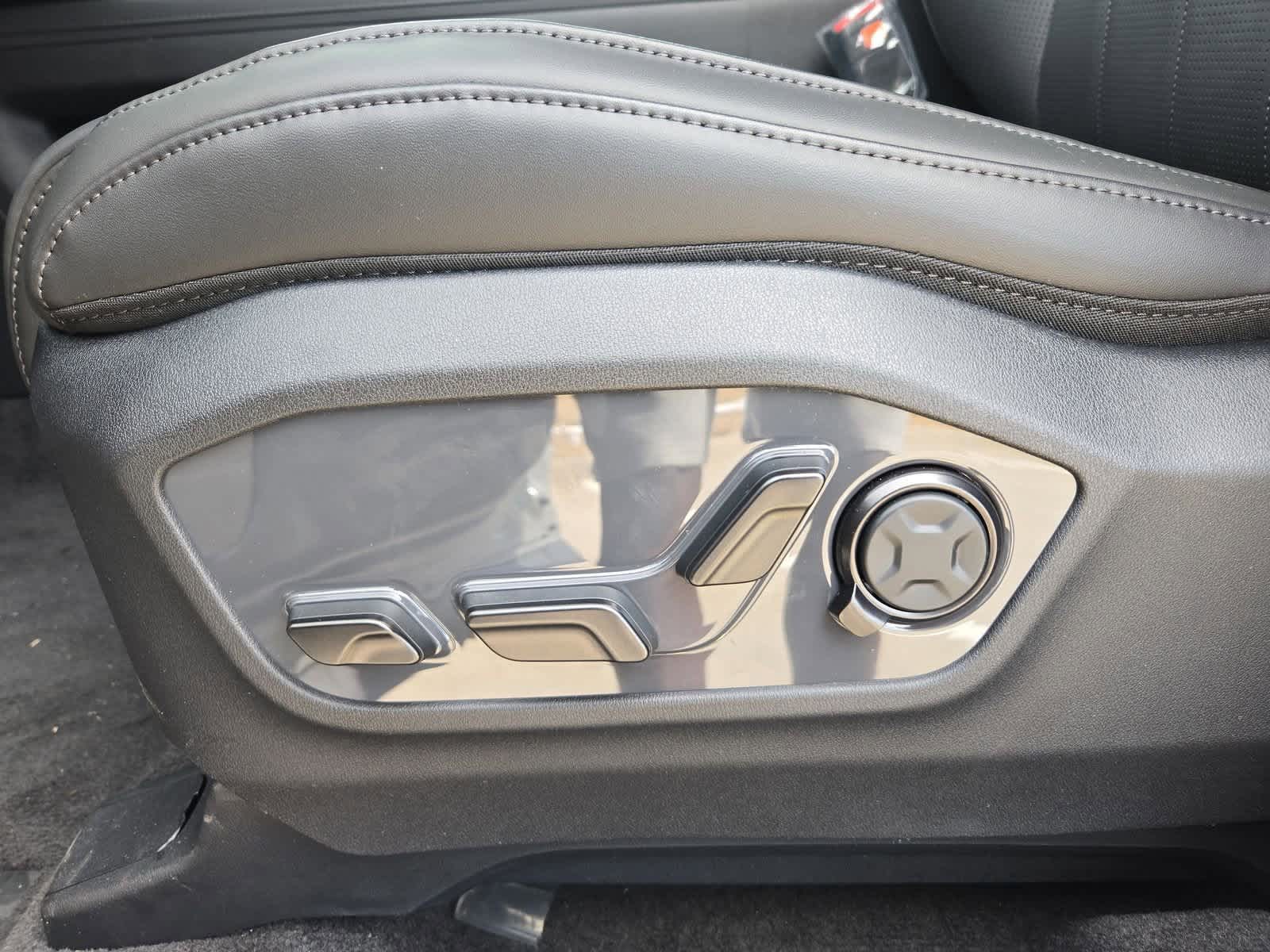 Thumbnail: 2027 Kia Telluride - 16