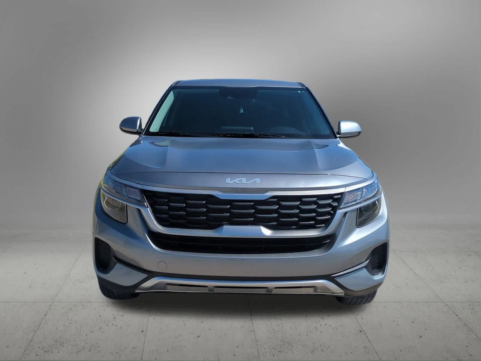 Thumbnail: 2022 Kia Seltos - 9