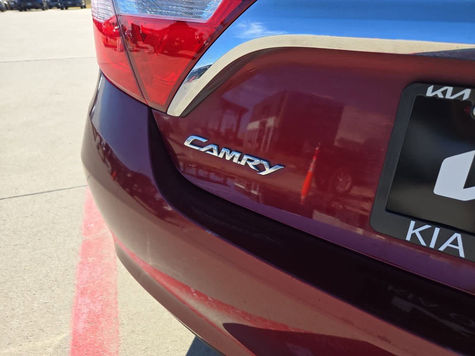 Thumbnail: 2017 Toyota Camry - 11