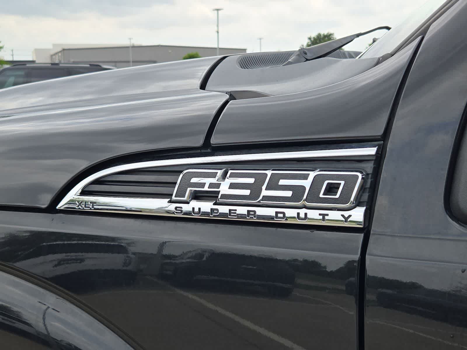 Thumbnail: 2015 Ford F-350 - 12