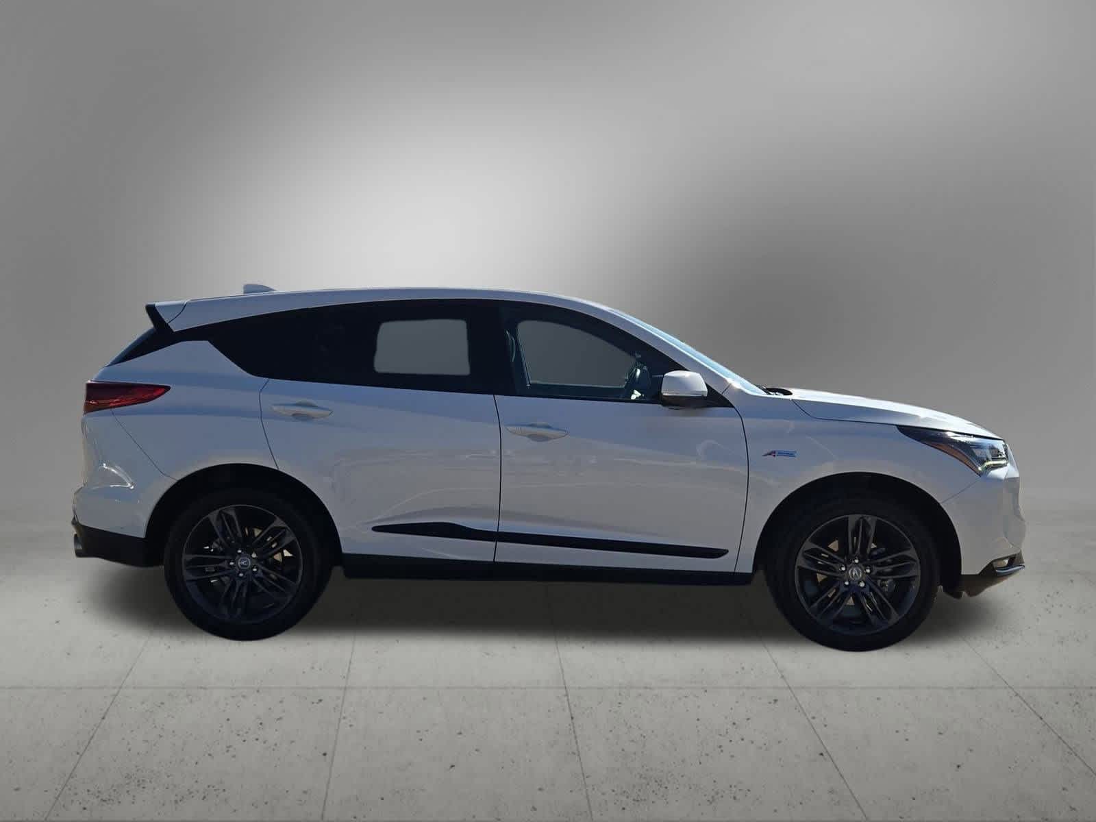 Thumbnail: 2023 Acura RDX - 7