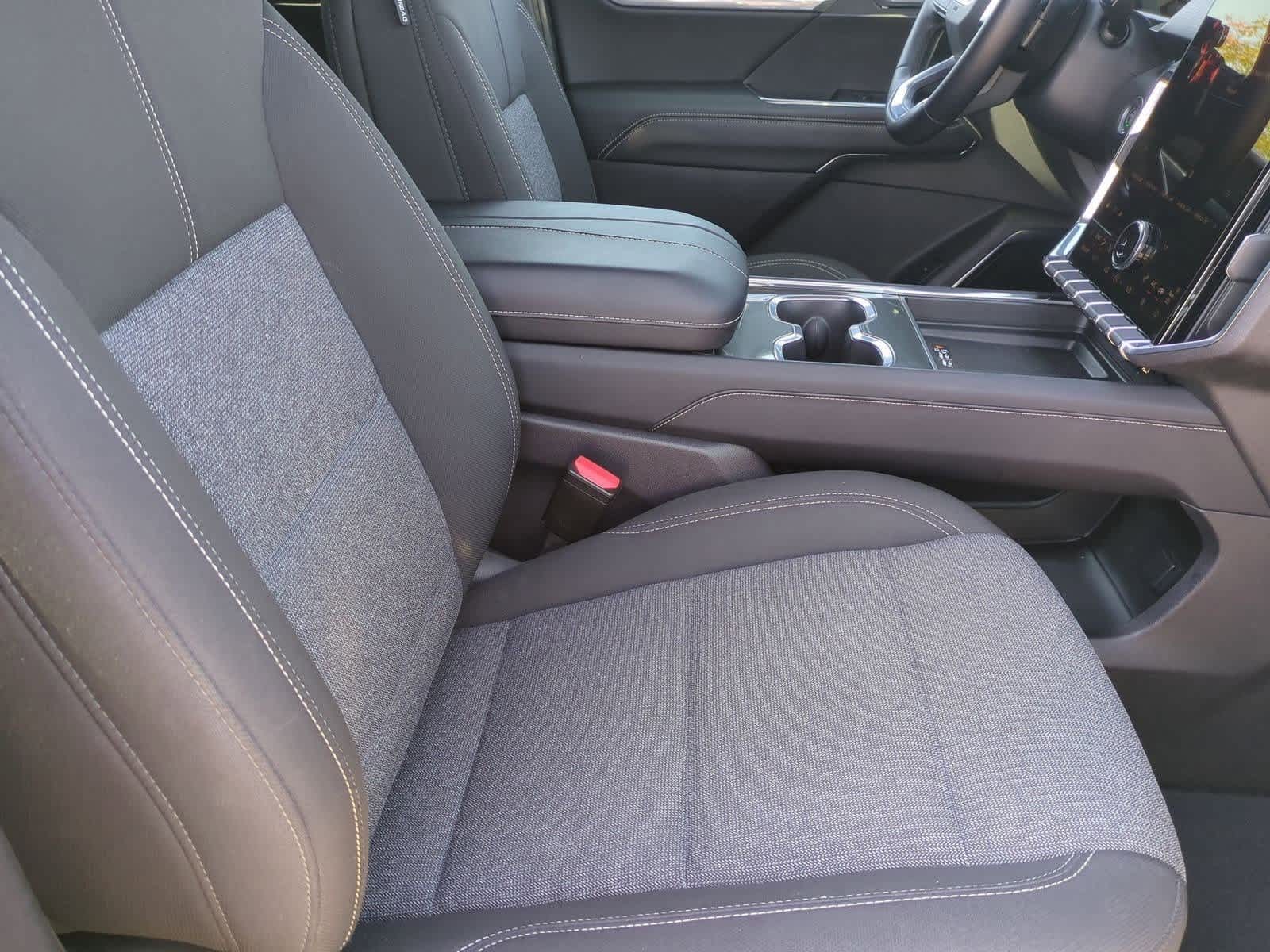 Thumbnail: 2025 GMC Acadia - 20