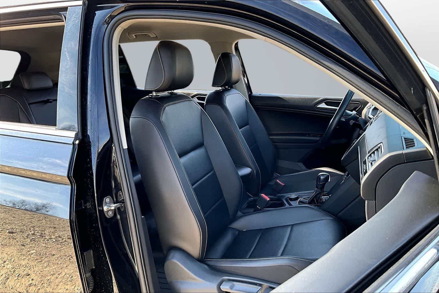 Thumbnail: 2021 Volkswagen Tiguan - 9