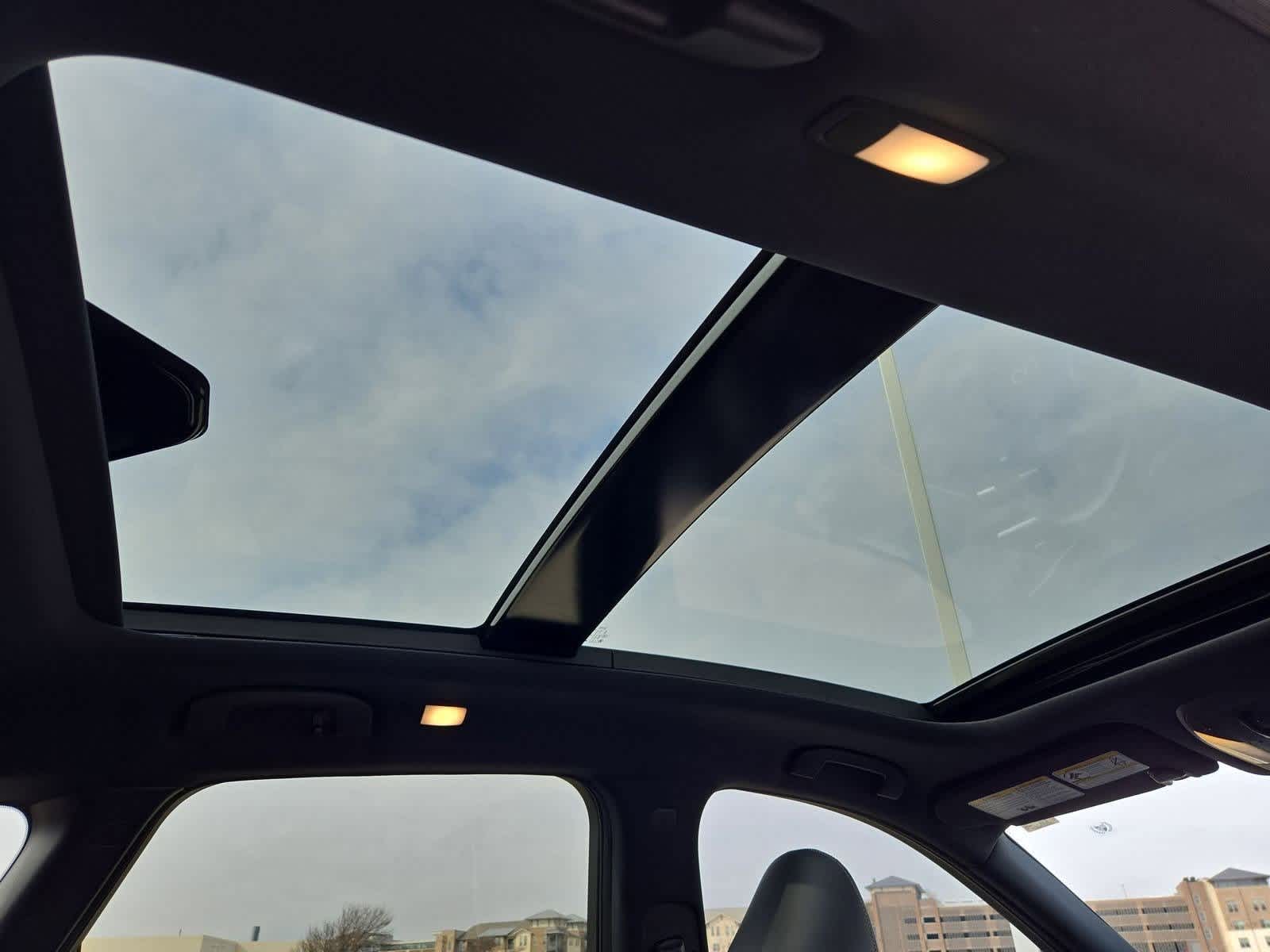 Thumbnail: 2025 INFINITI QX50 - 21