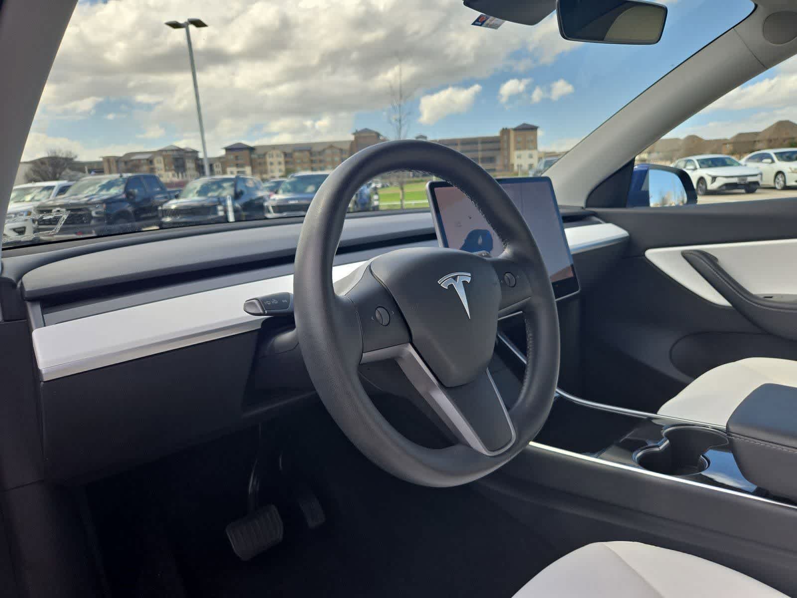 Used 2020 Tesla Model Y Long Range with VIN 5YJYGDEE6LF025677 for sale in Frisco, TX