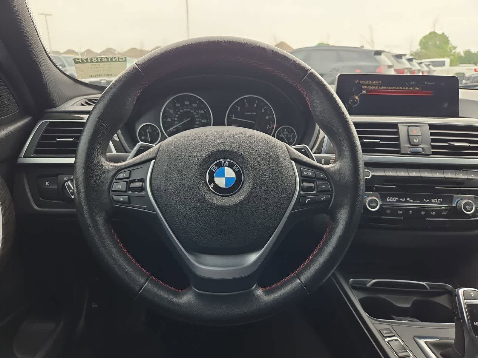 Thumbnail: 2016 BMW 3 Series - 23