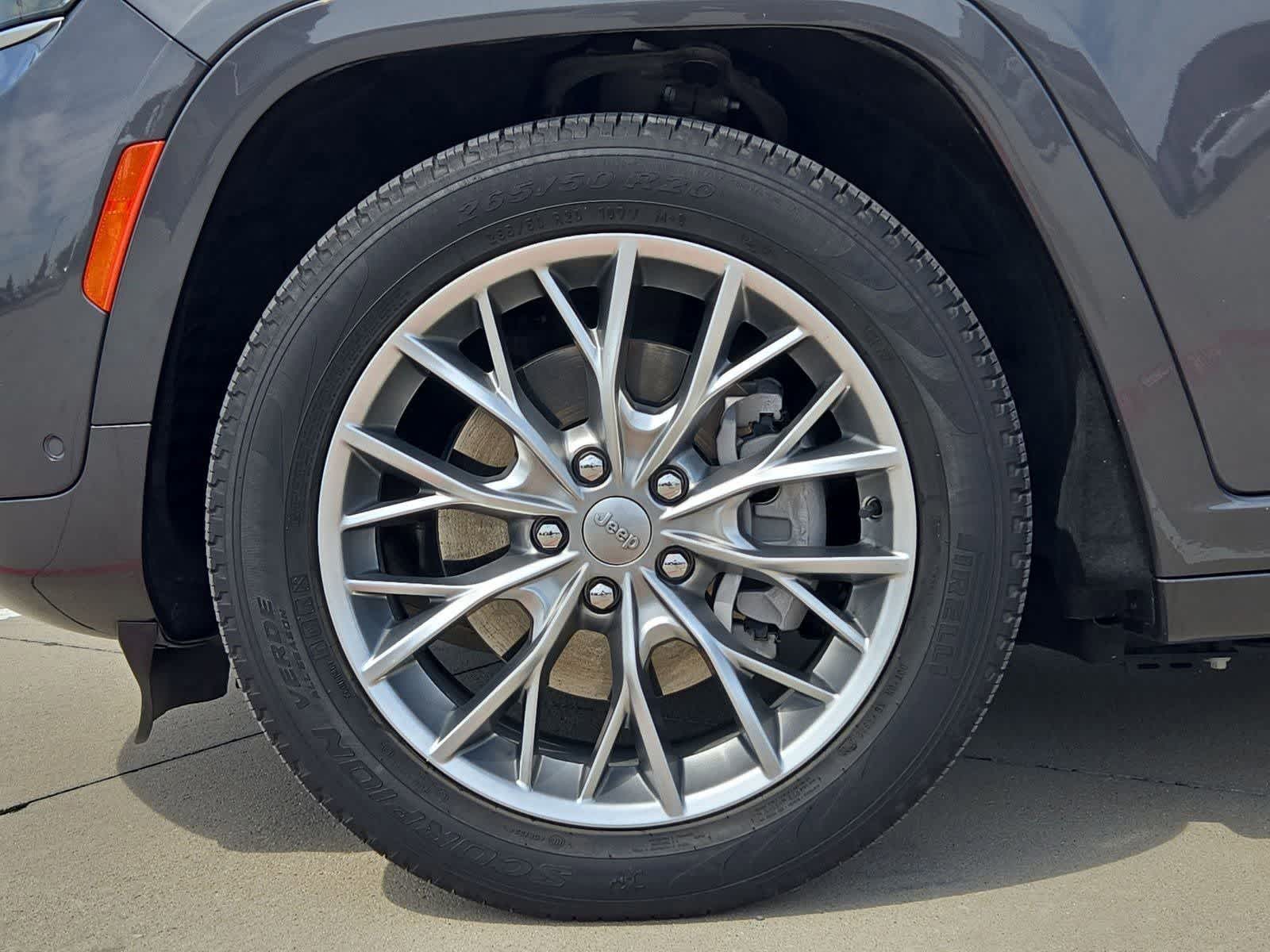 Thumbnail: 2022 Jeep Grand Cherokee - 15