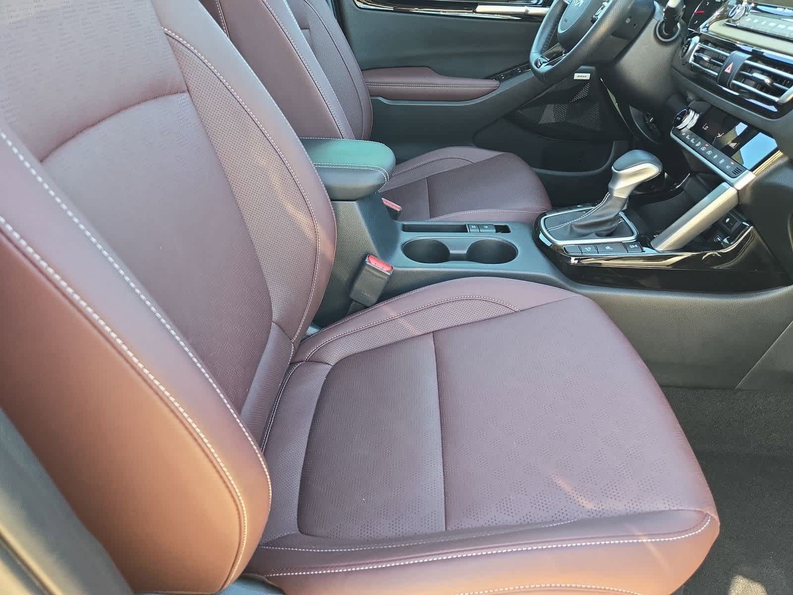 Thumbnail: 2023 Kia Seltos - 21