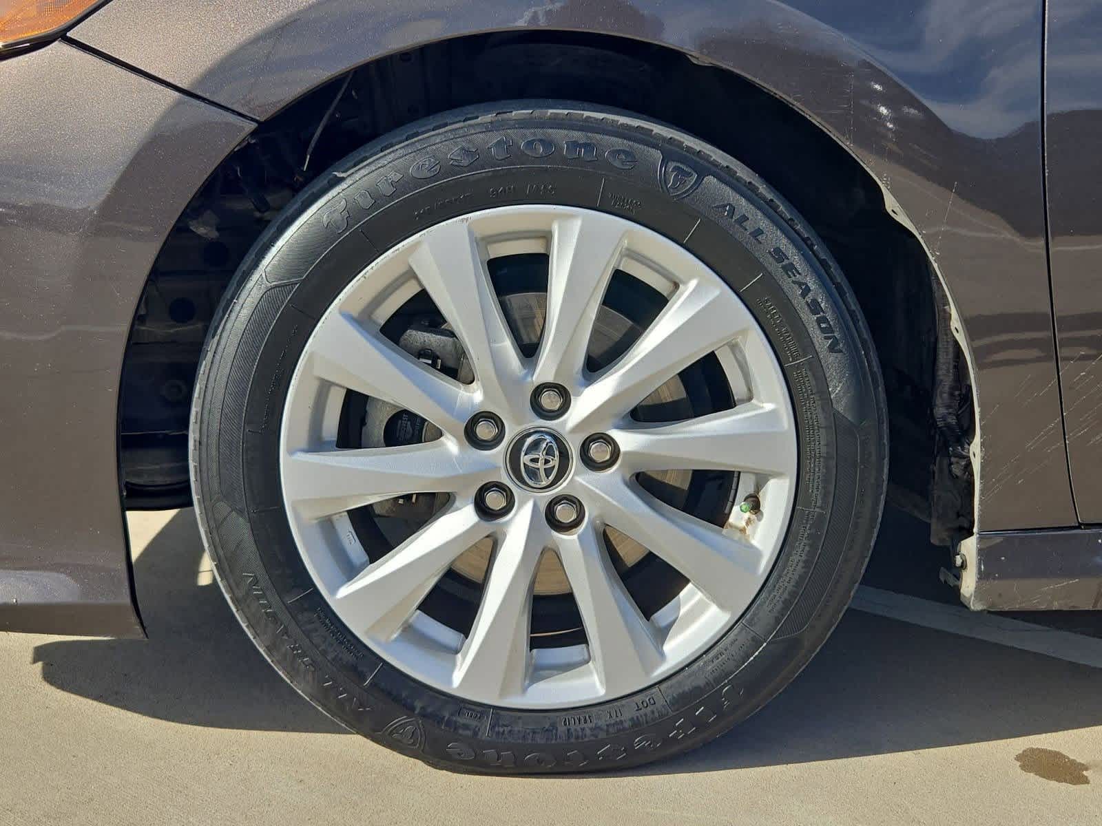 Thumbnail: 2020 Toyota Camry - 12