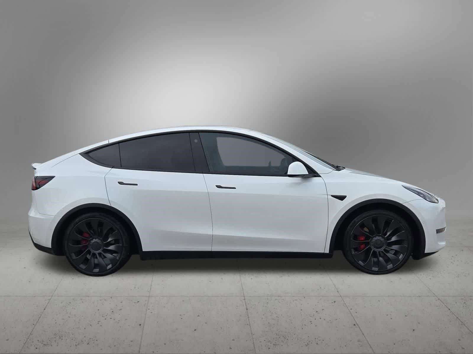Thumbnail: 2022 Tesla Model Y - 7