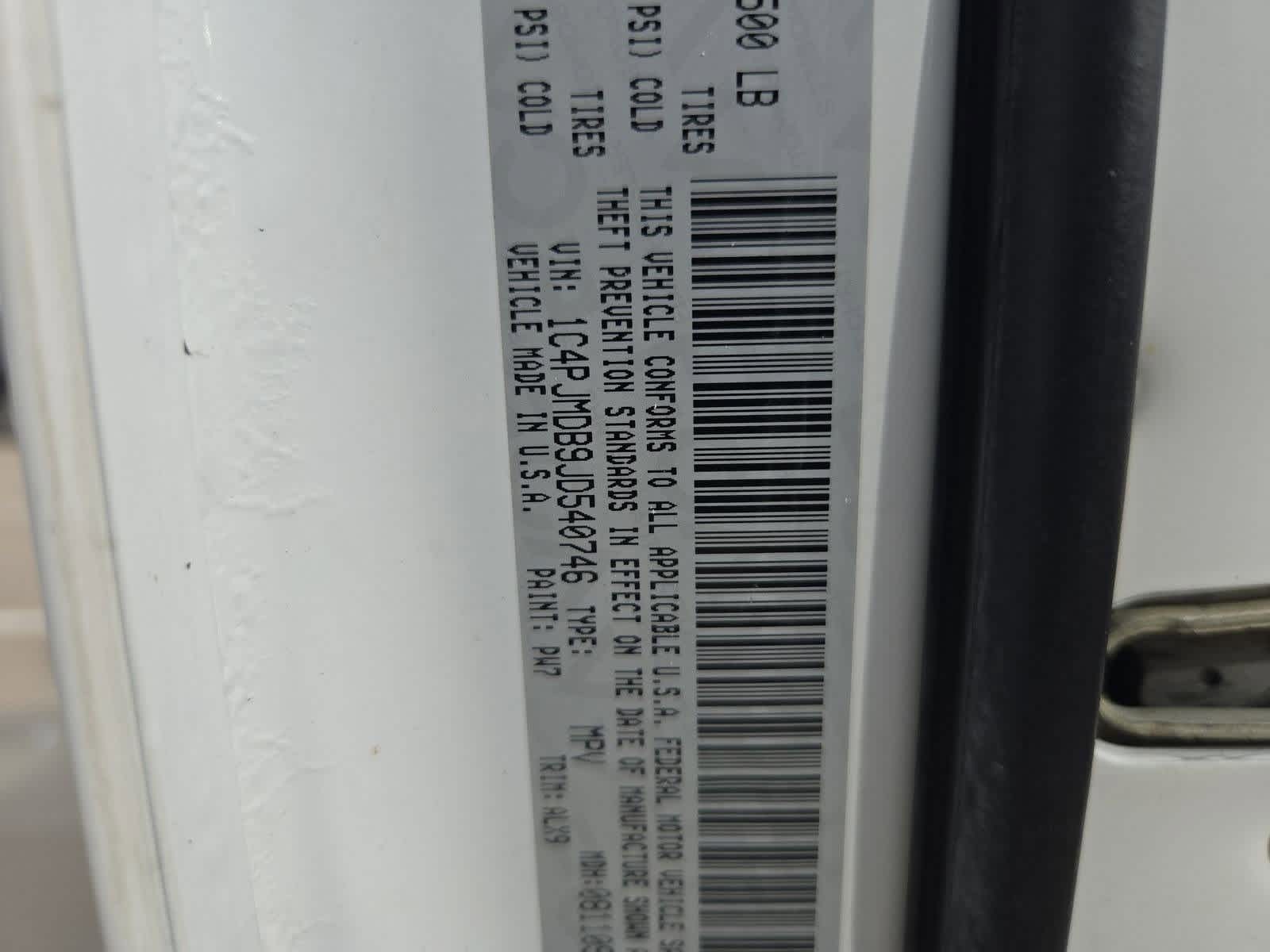 Thumbnail: 2018 Jeep Cherokee - 35