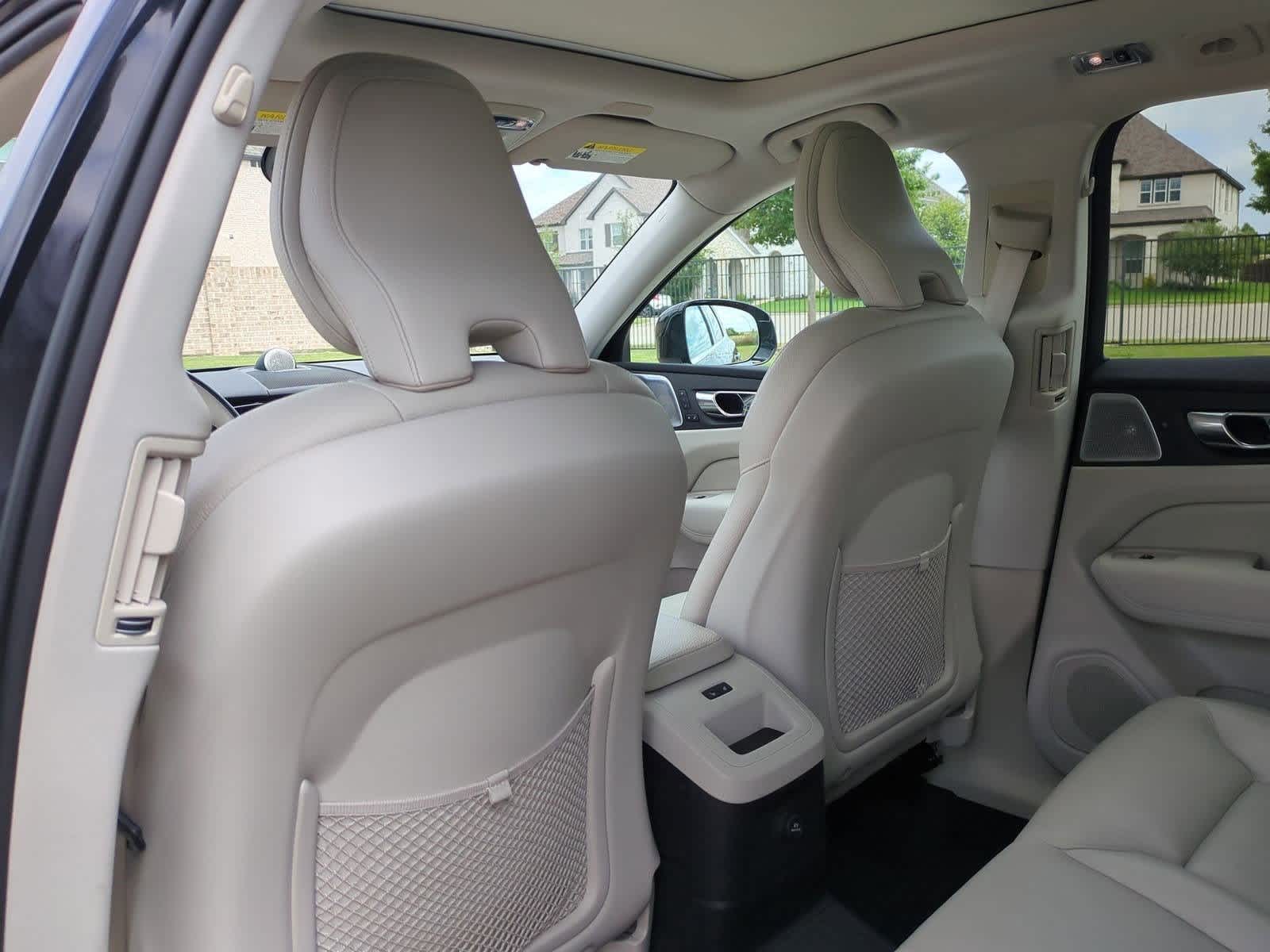 Thumbnail: 2019 Volvo XC60 - 17