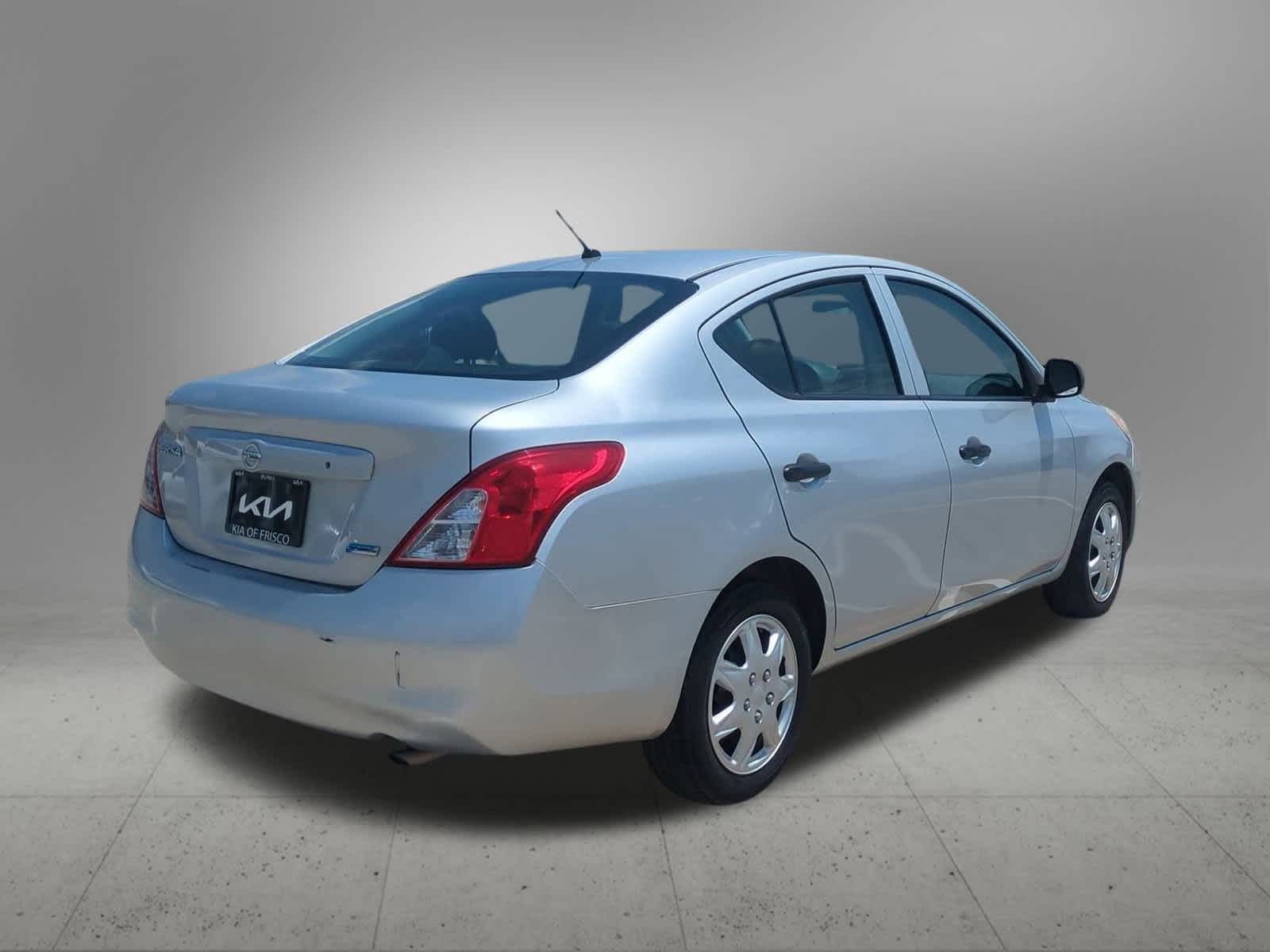 Thumbnail: 2012 Nissan Versa - 6