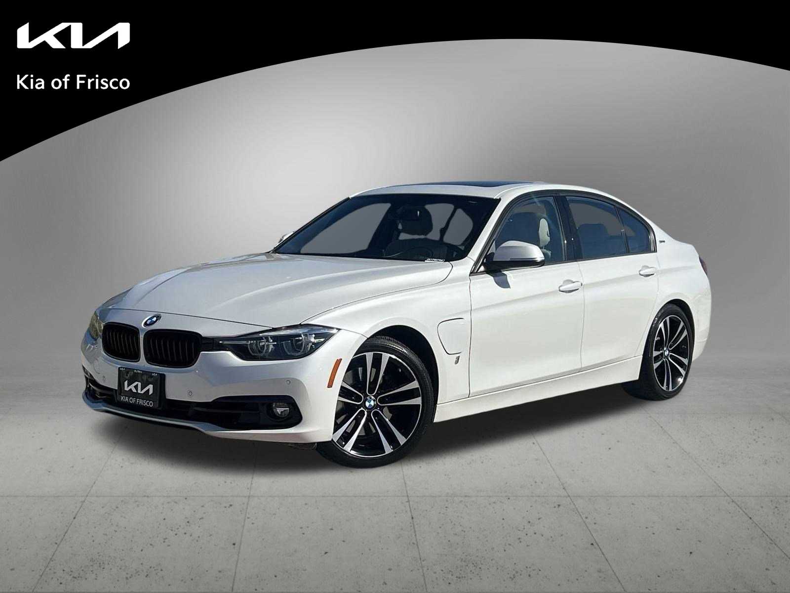 Thumbnail: 2018 BMW 3 Series - 1
