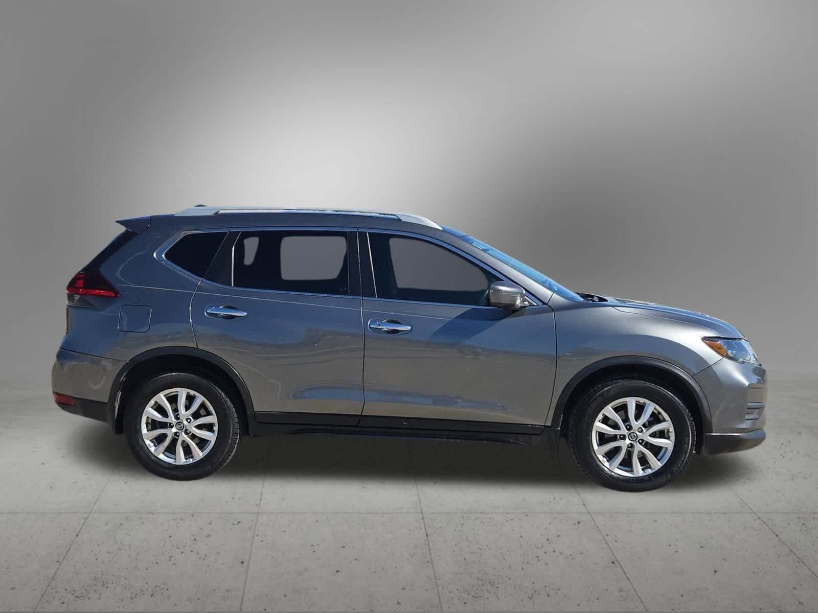 Thumbnail: 2018 Nissan Rogue - 7