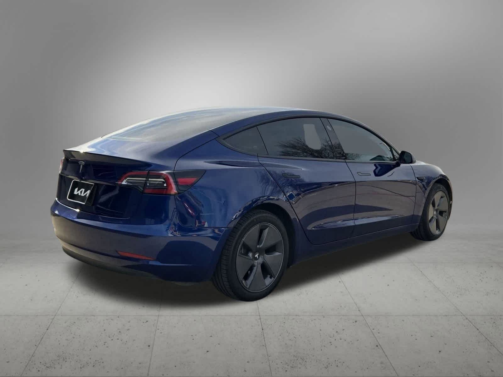 Thumbnail: 2023 Tesla Model 3 - 6