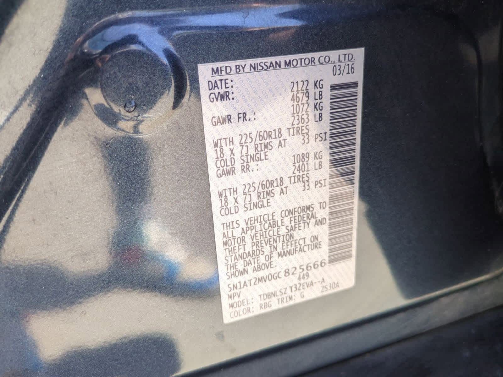 2016 Nissan Rogue SL 38