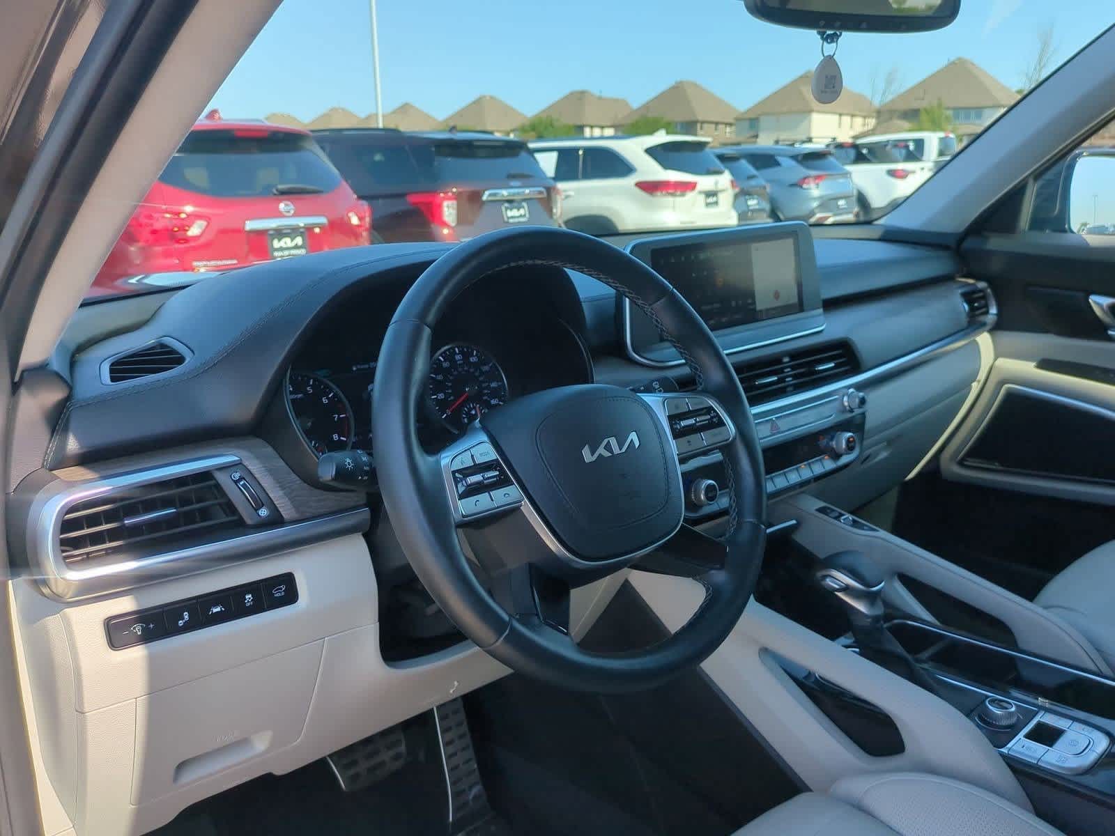 Thumbnail: 2022 Kia Telluride - 2