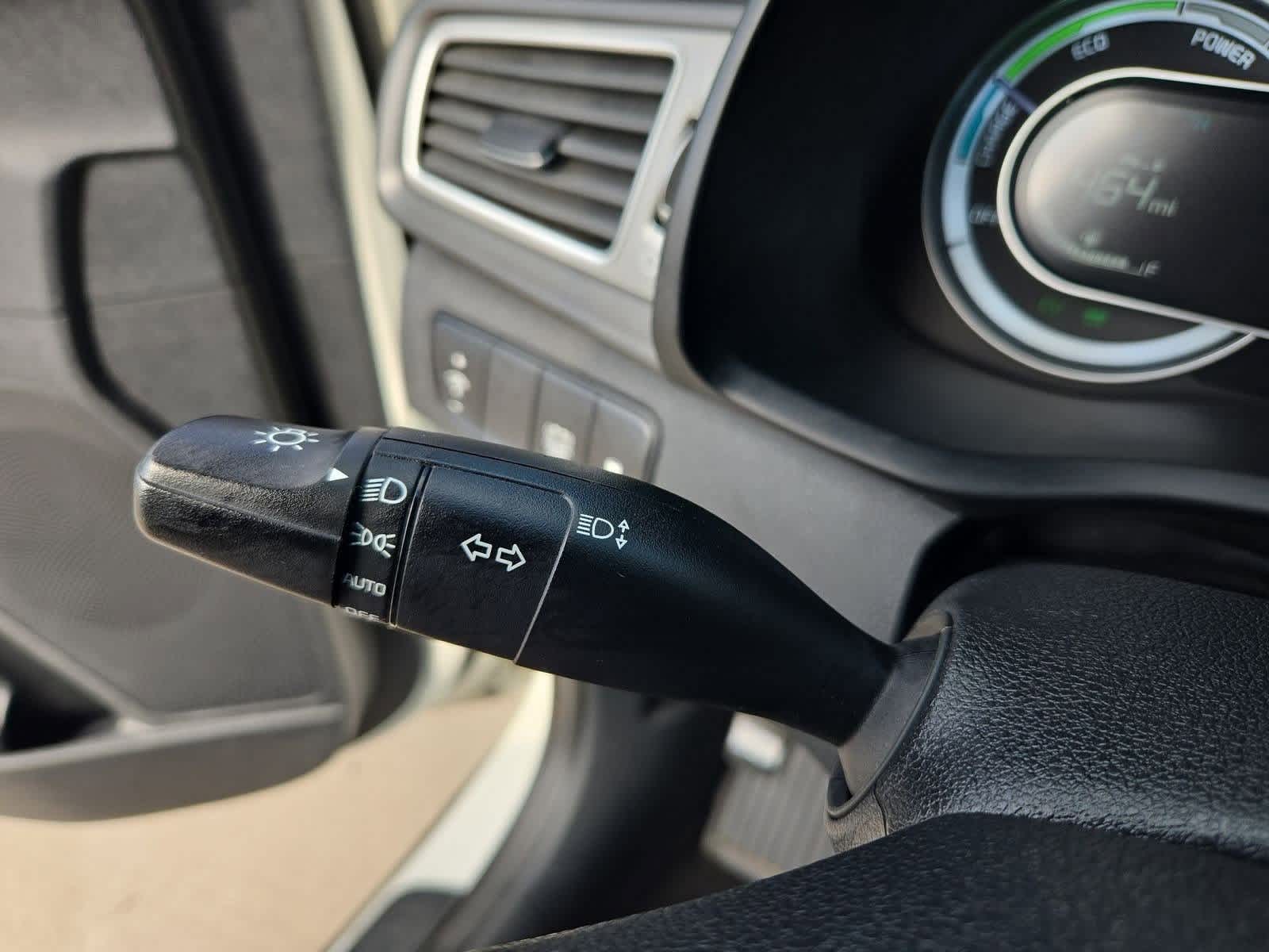 Thumbnail: 2018 Kia Niro - 25