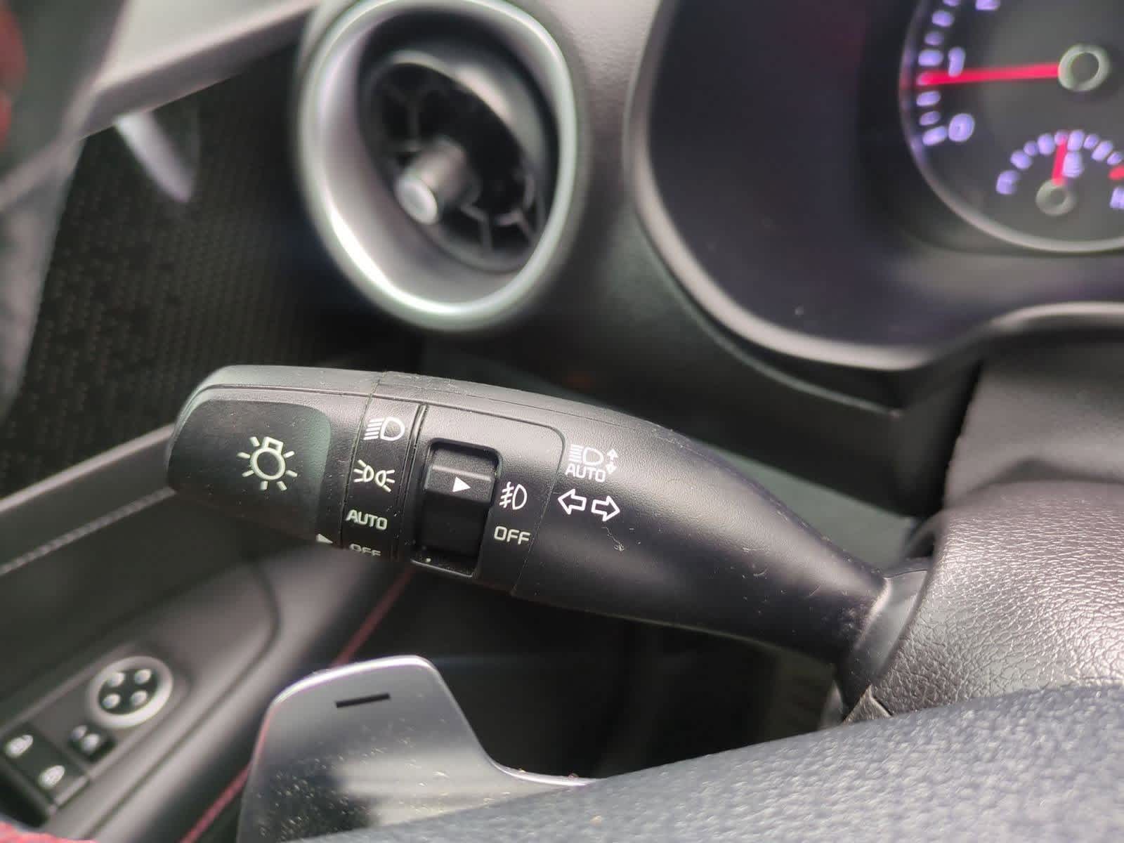 Thumbnail: 2022 Kia Forte - 31