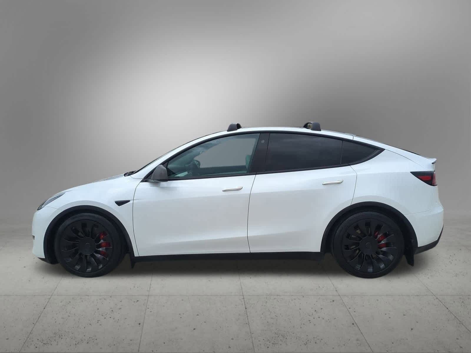 Thumbnail: 2022 Tesla Model Y - 3