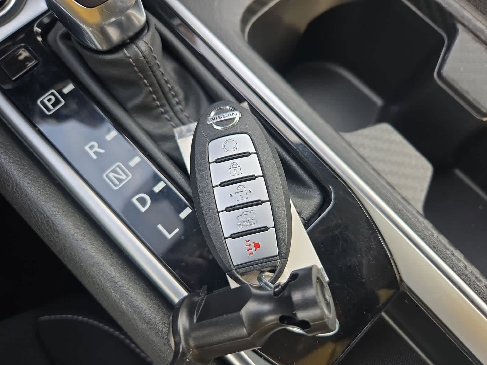 Thumbnail: 2021 Nissan Sentra - 32