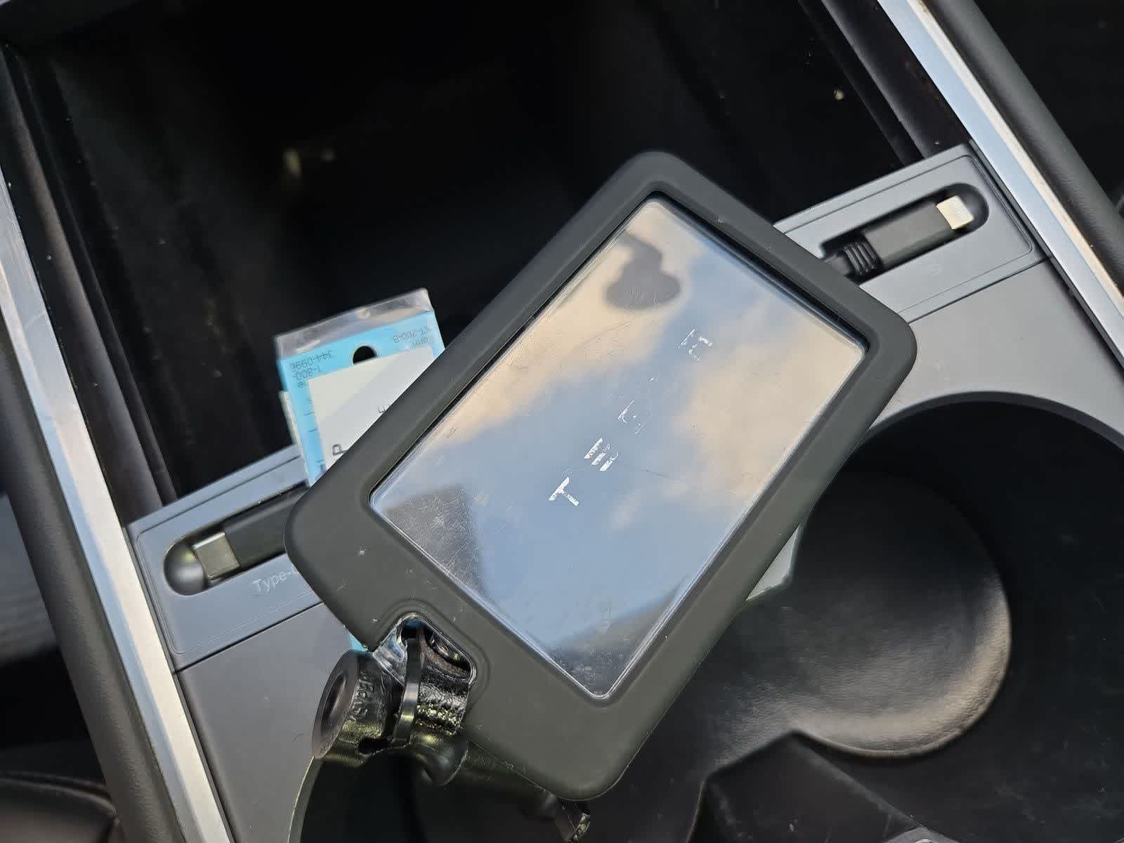Thumbnail: 2022 Tesla Model Y - 30