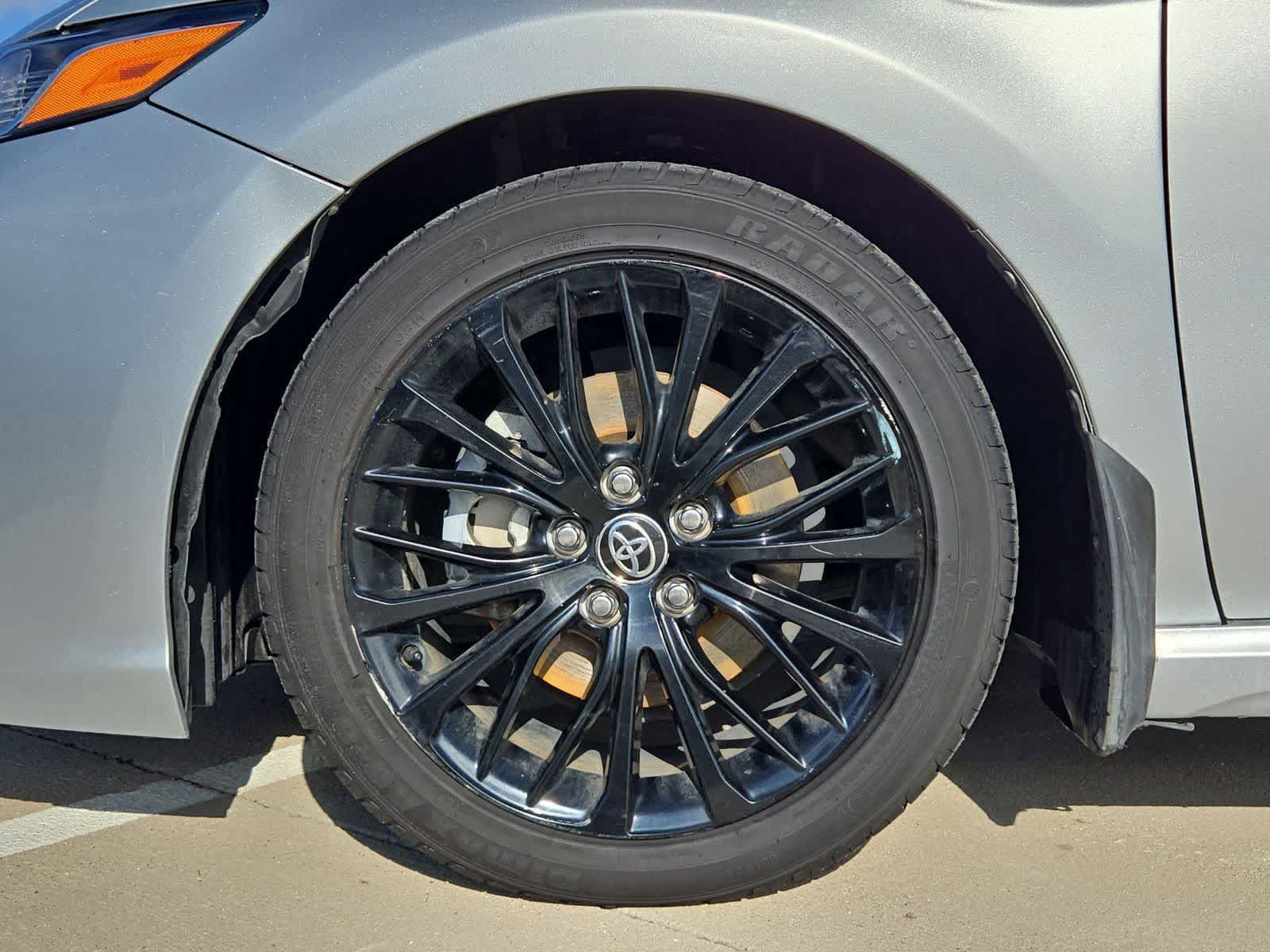 Thumbnail: 2020 Toyota Camry - 12