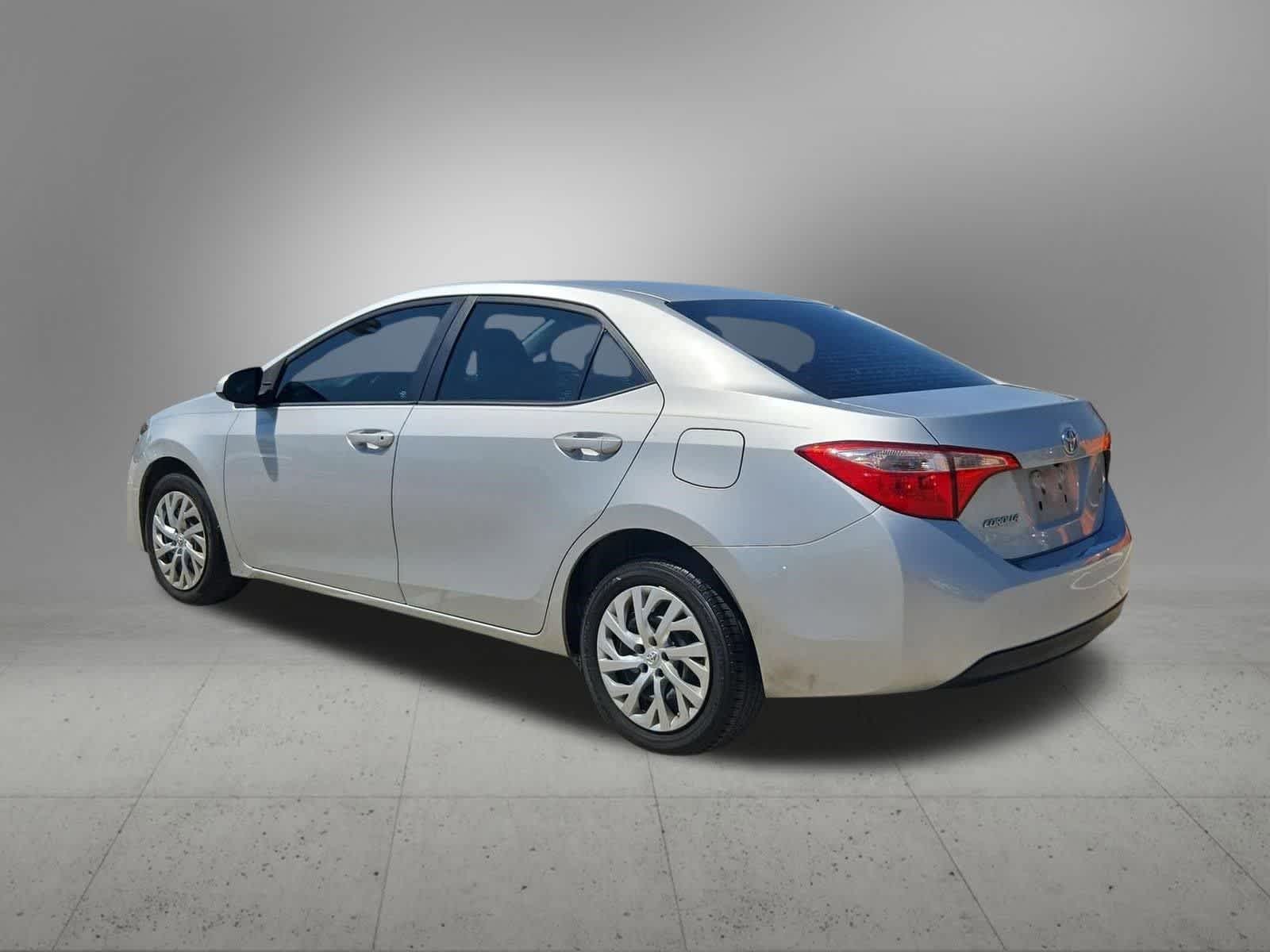 Thumbnail: 2017 Toyota Corolla - 4