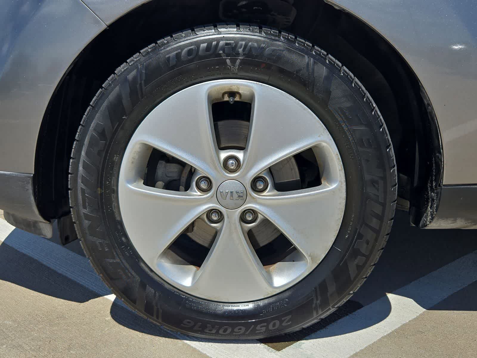 Thumbnail: 2016 Kia Soul - 12