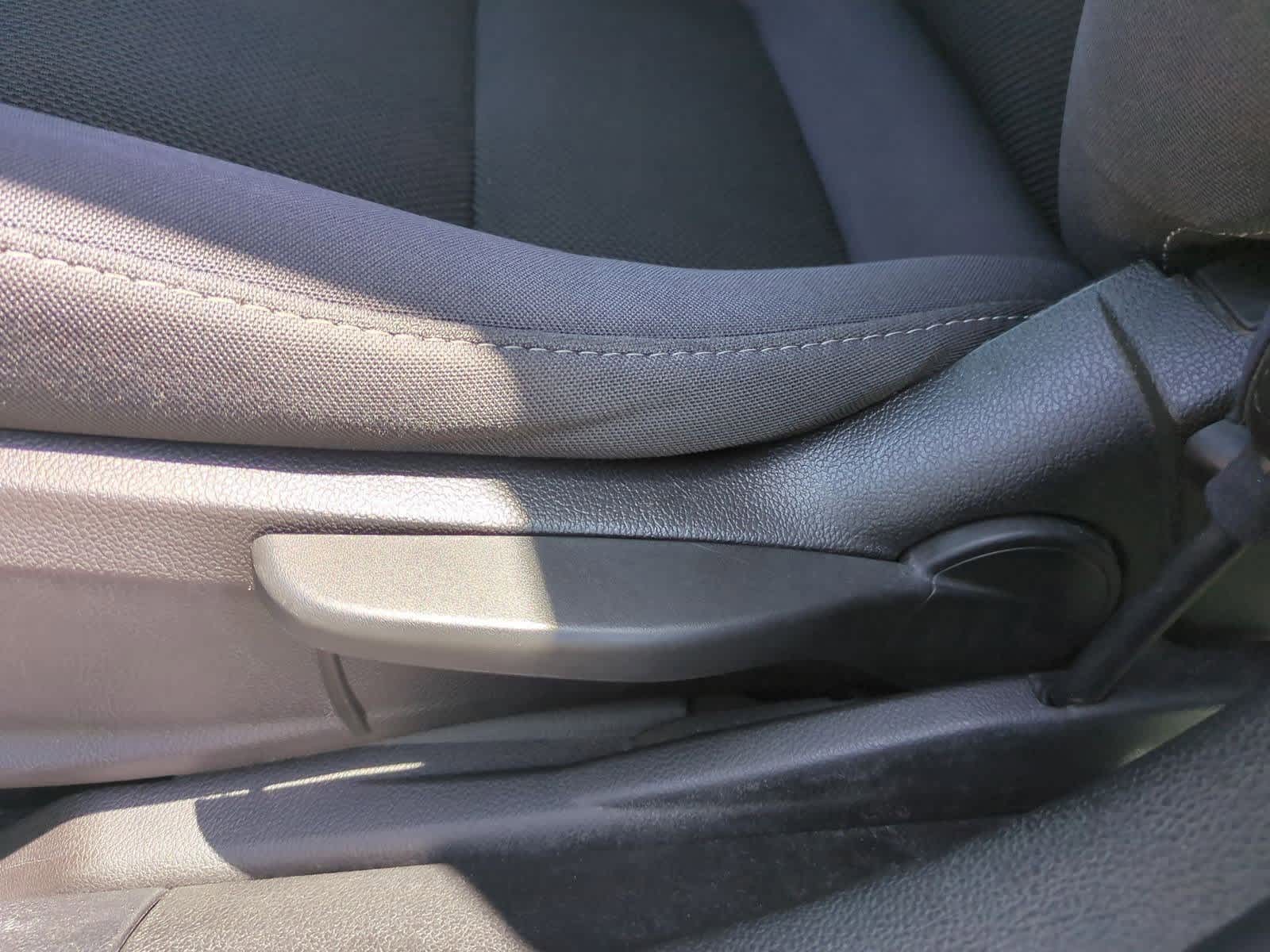 Thumbnail: 2014 Chevrolet Cruze - 16