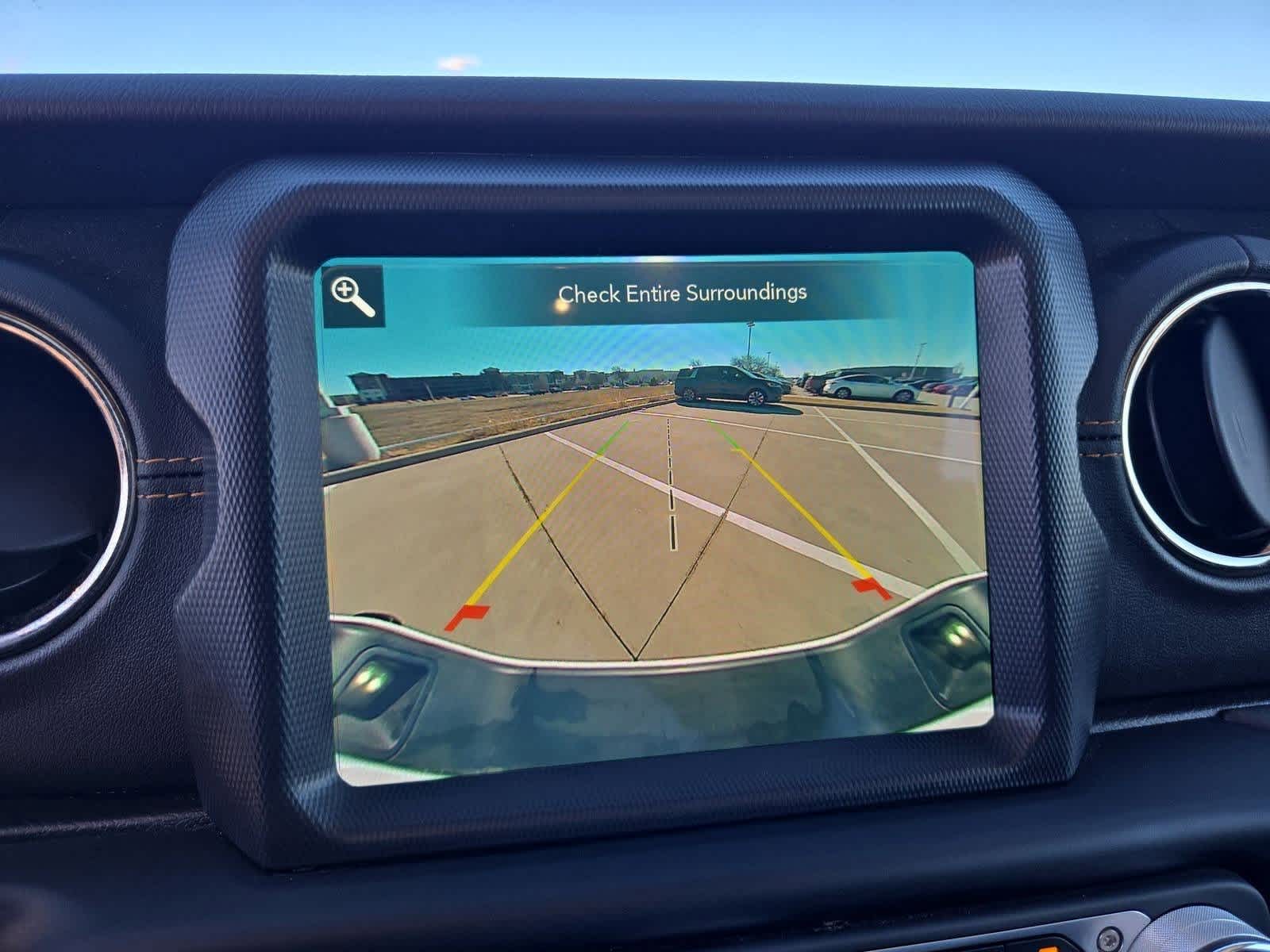 Thumbnail: 2023 Jeep Gladiator - 26