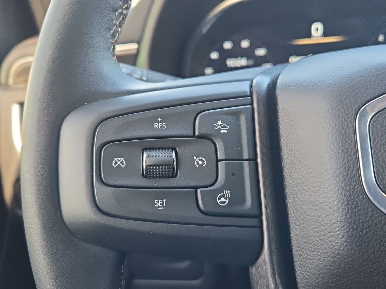 Thumbnail: 2024 GMC Yukon - 23