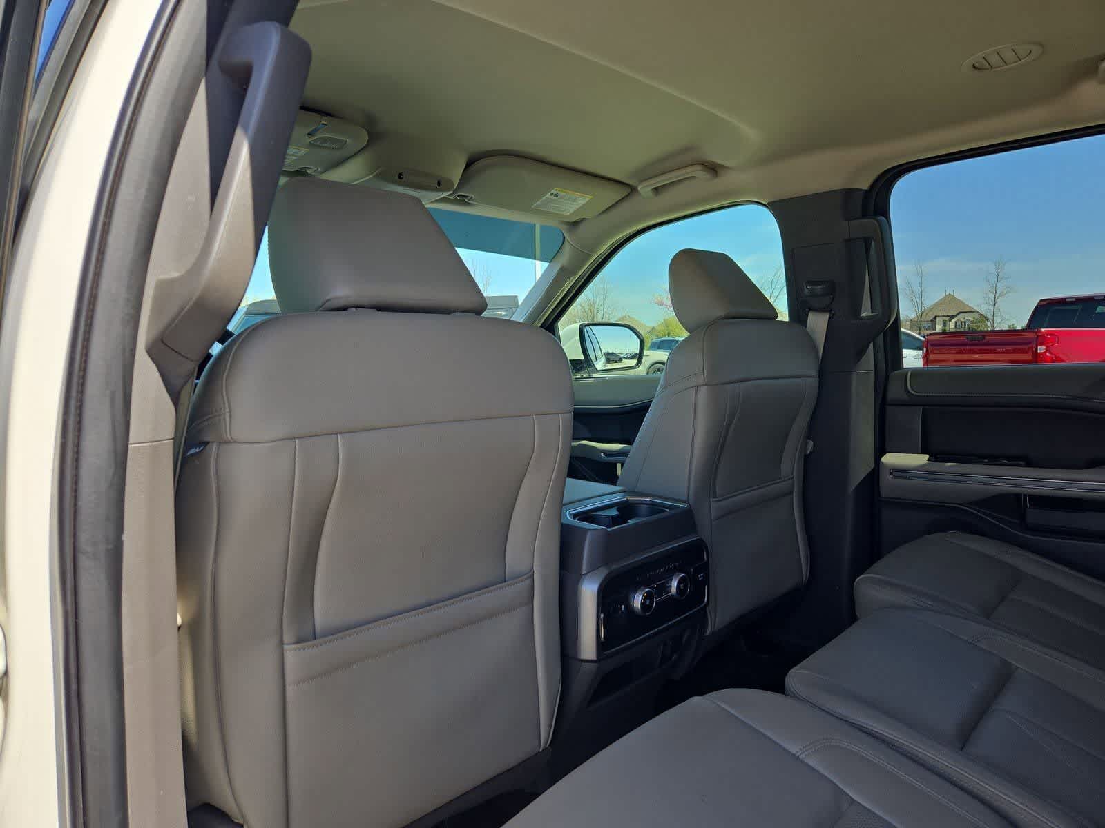 Thumbnail: 2021 Ford Expedition - 16