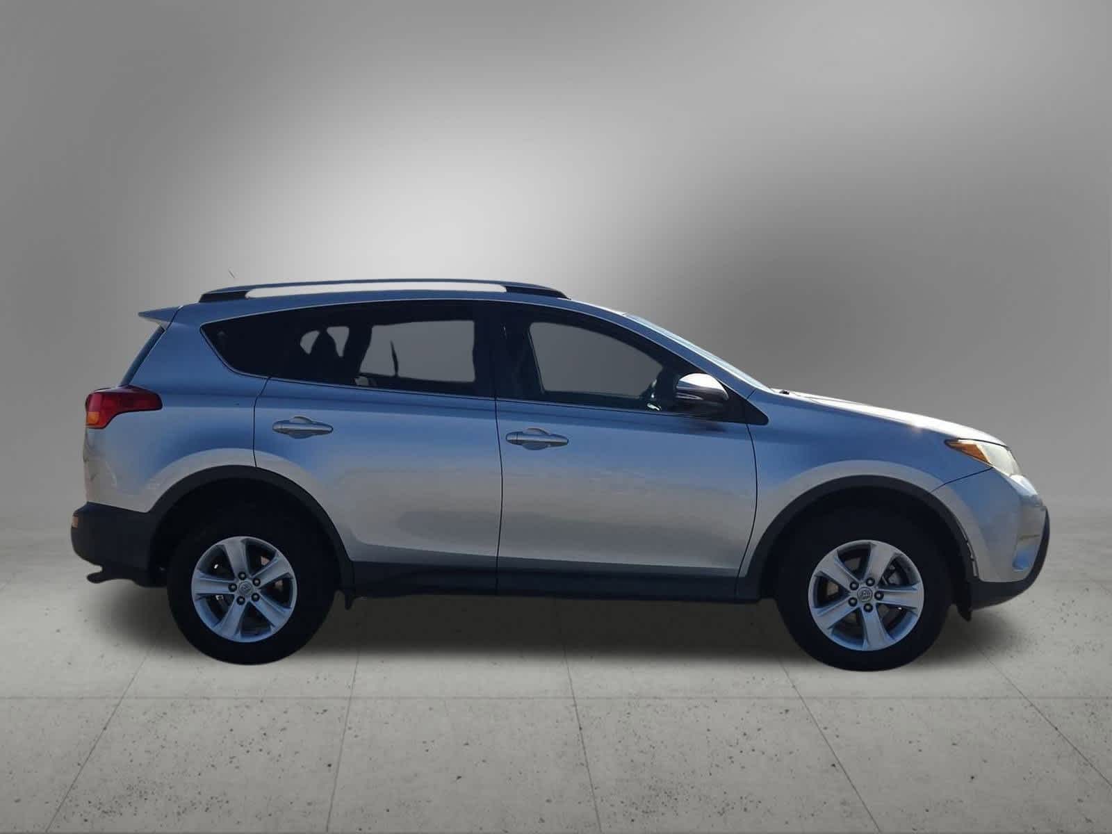 Thumbnail: 2013 Toyota RAV4 - 7