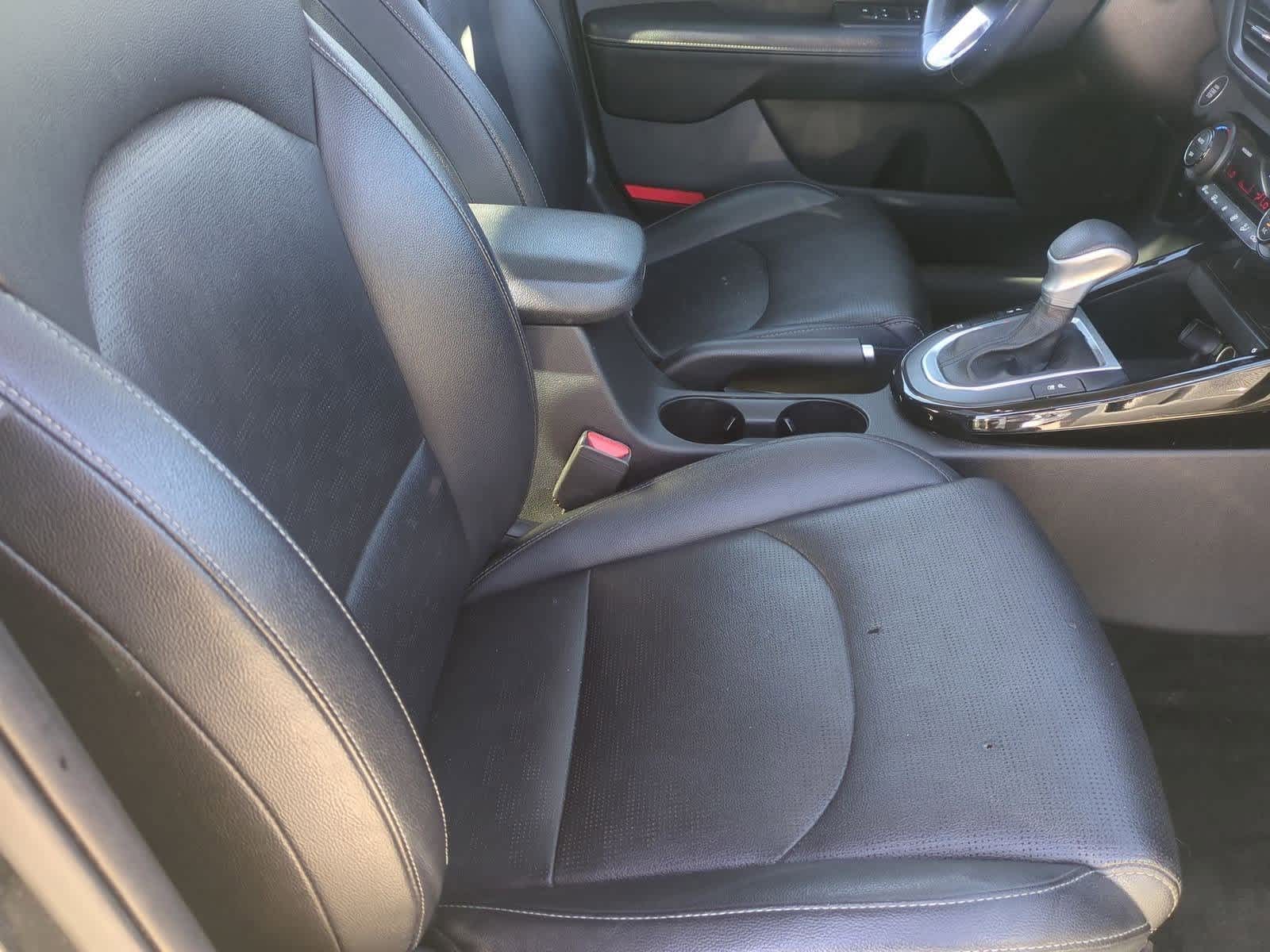 Thumbnail: 2021 Kia Forte - 23